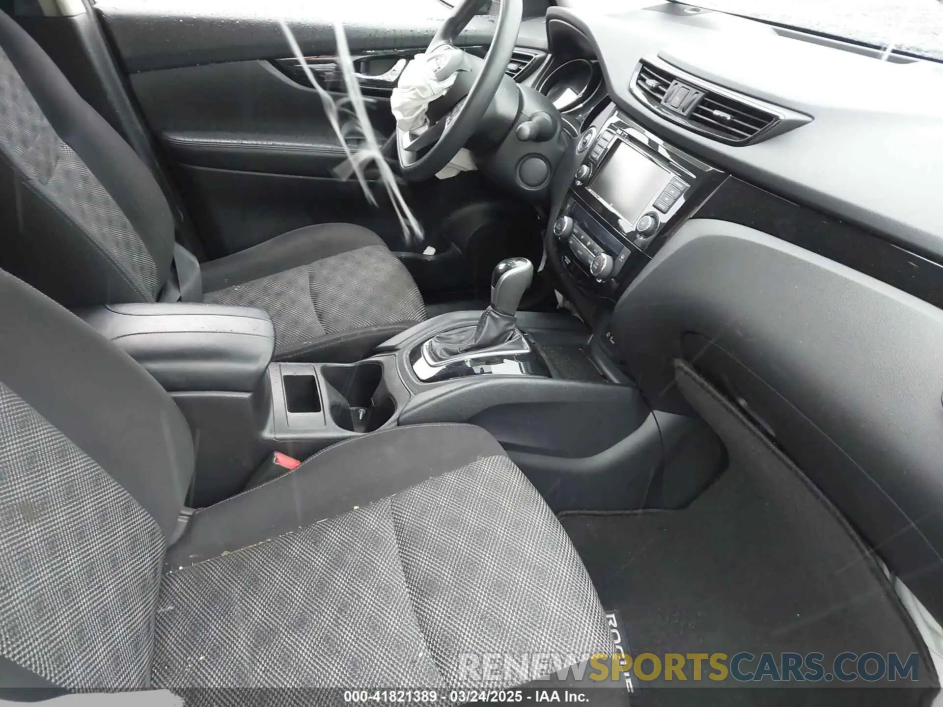 5 Photograph of a damaged car JN1BJ1CW5LW651544 NISSAN ROGUE SPORT 2020