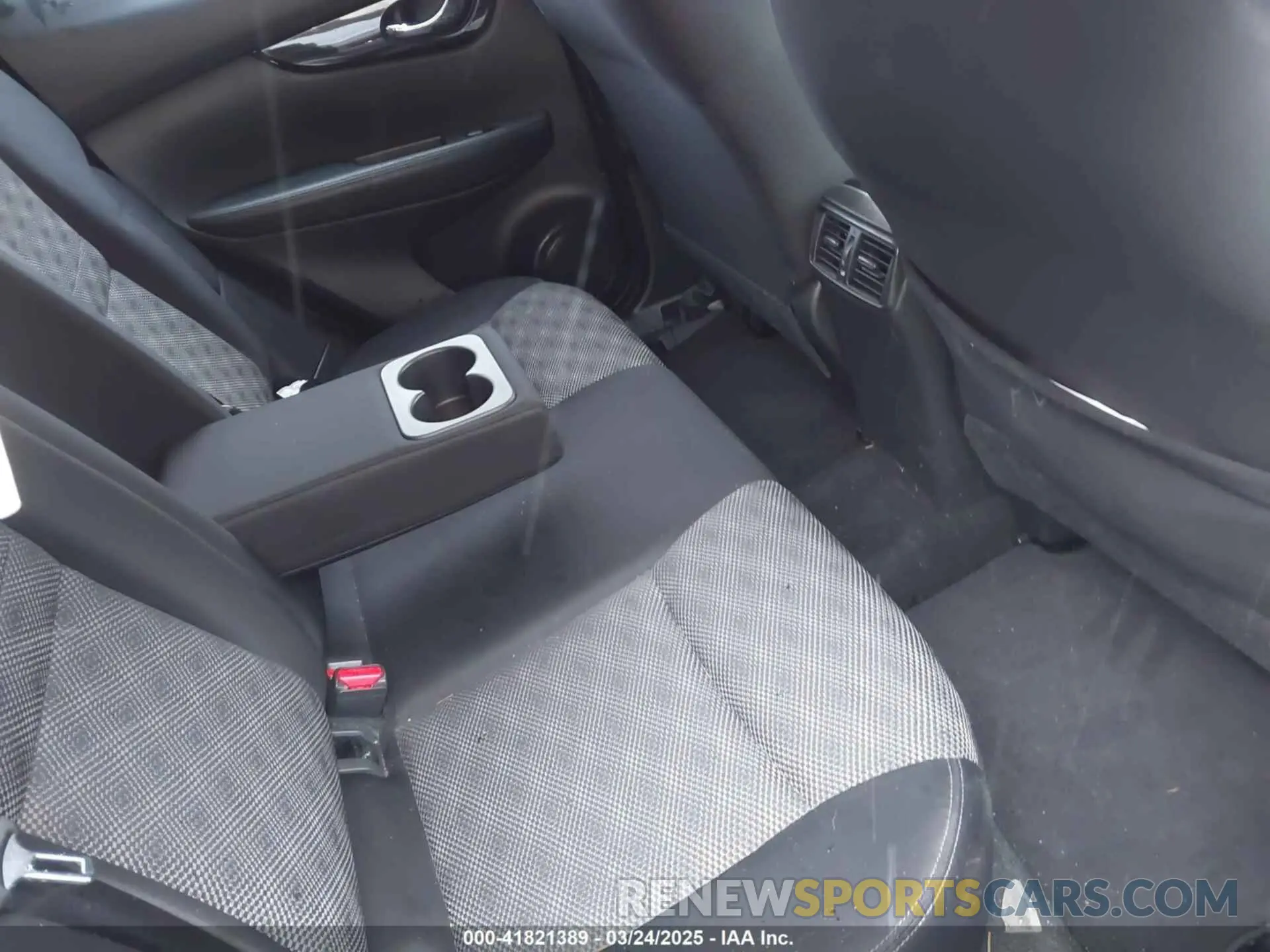 8 Photograph of a damaged car JN1BJ1CW5LW651544 NISSAN ROGUE SPORT 2020