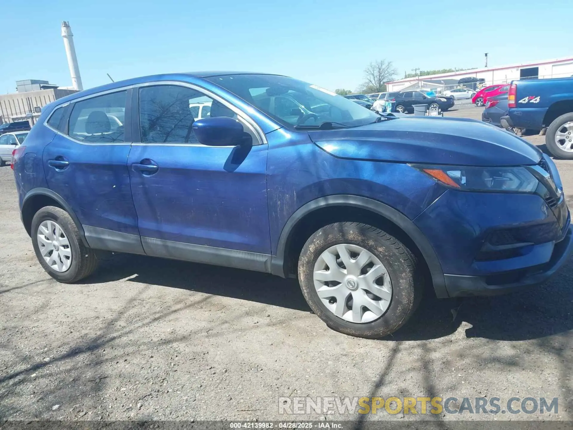 13 Photograph of a damaged car JN1BJ1CW6LW373186 NISSAN ROGUE SPORT 2020