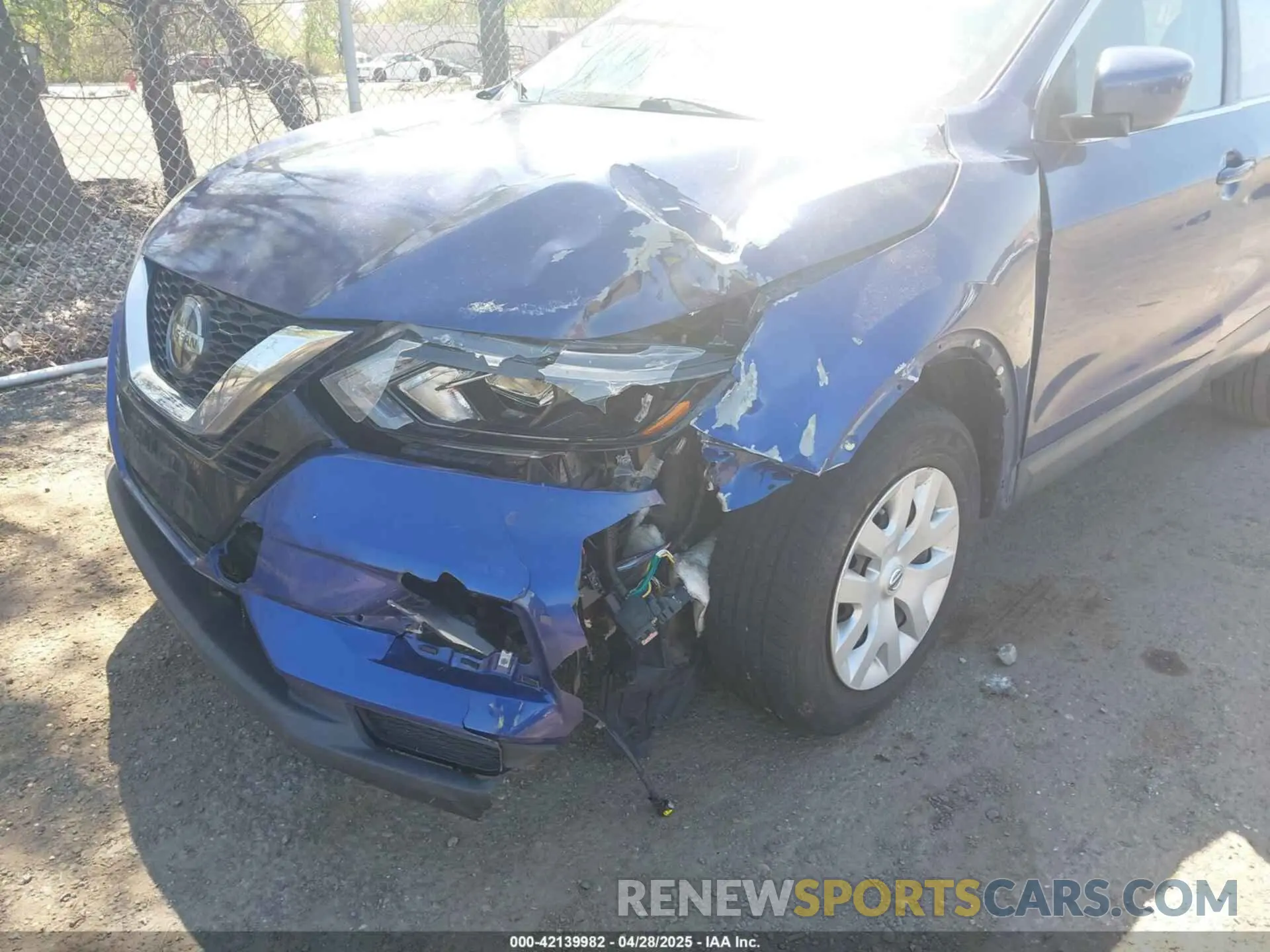 6 Photograph of a damaged car JN1BJ1CW6LW373186 NISSAN ROGUE SPORT 2020