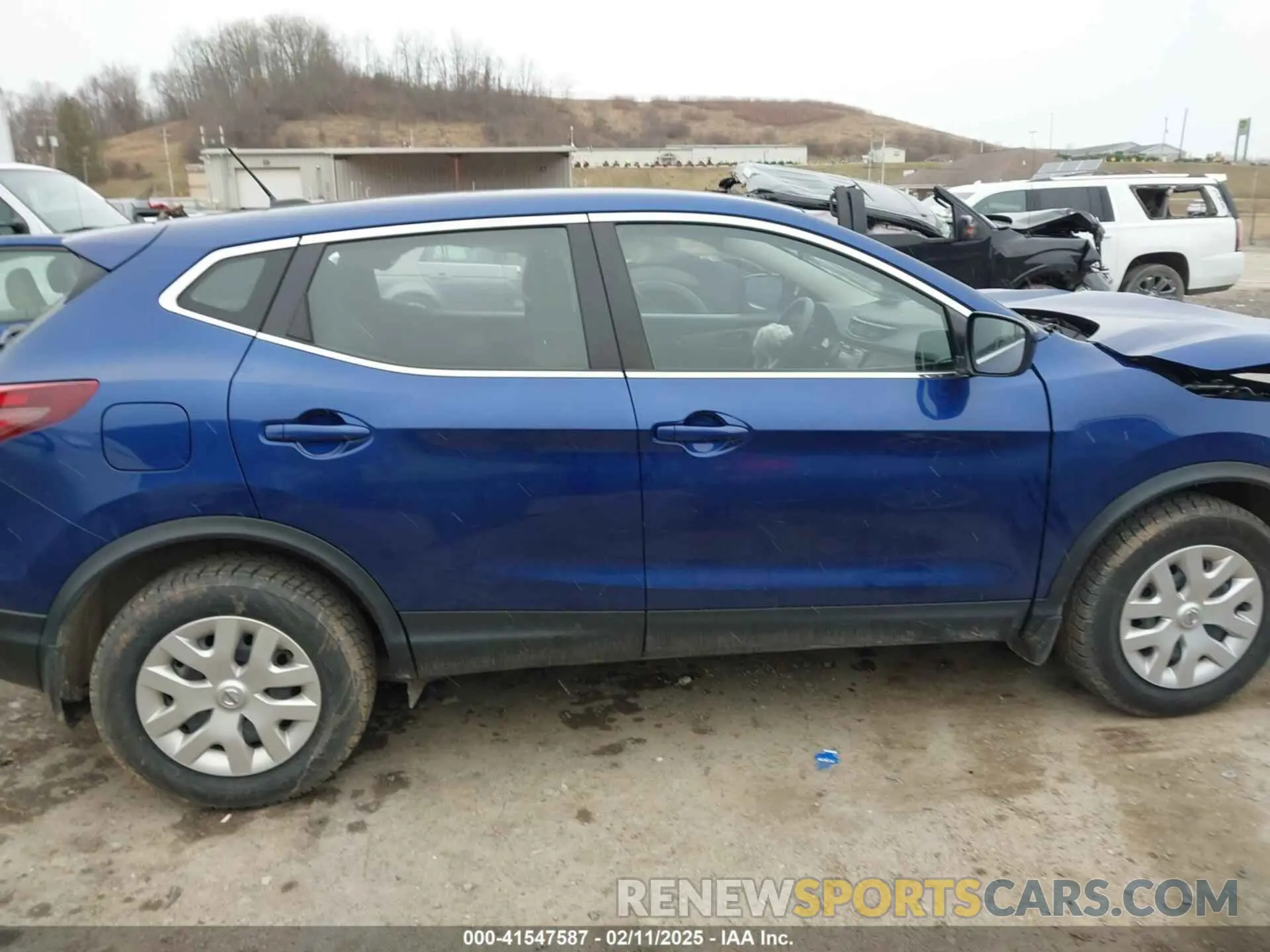 14 Photograph of a damaged car JN1BJ1CW6LW394491 NISSAN ROGUE SPORT 2020