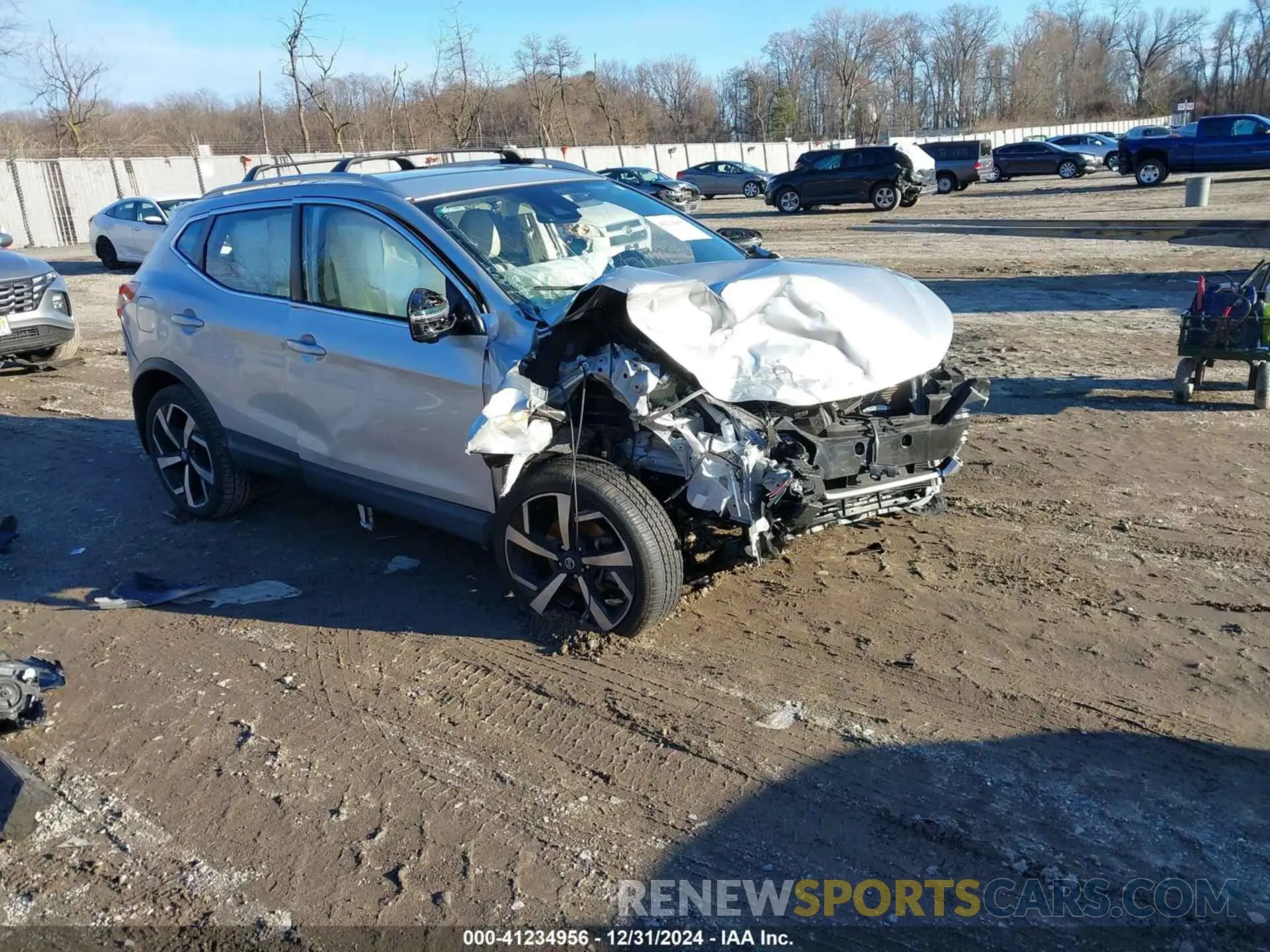 1 Photograph of a damaged car JN1BJ1CW8LW381905 NISSAN ROGUE SPORT 2020