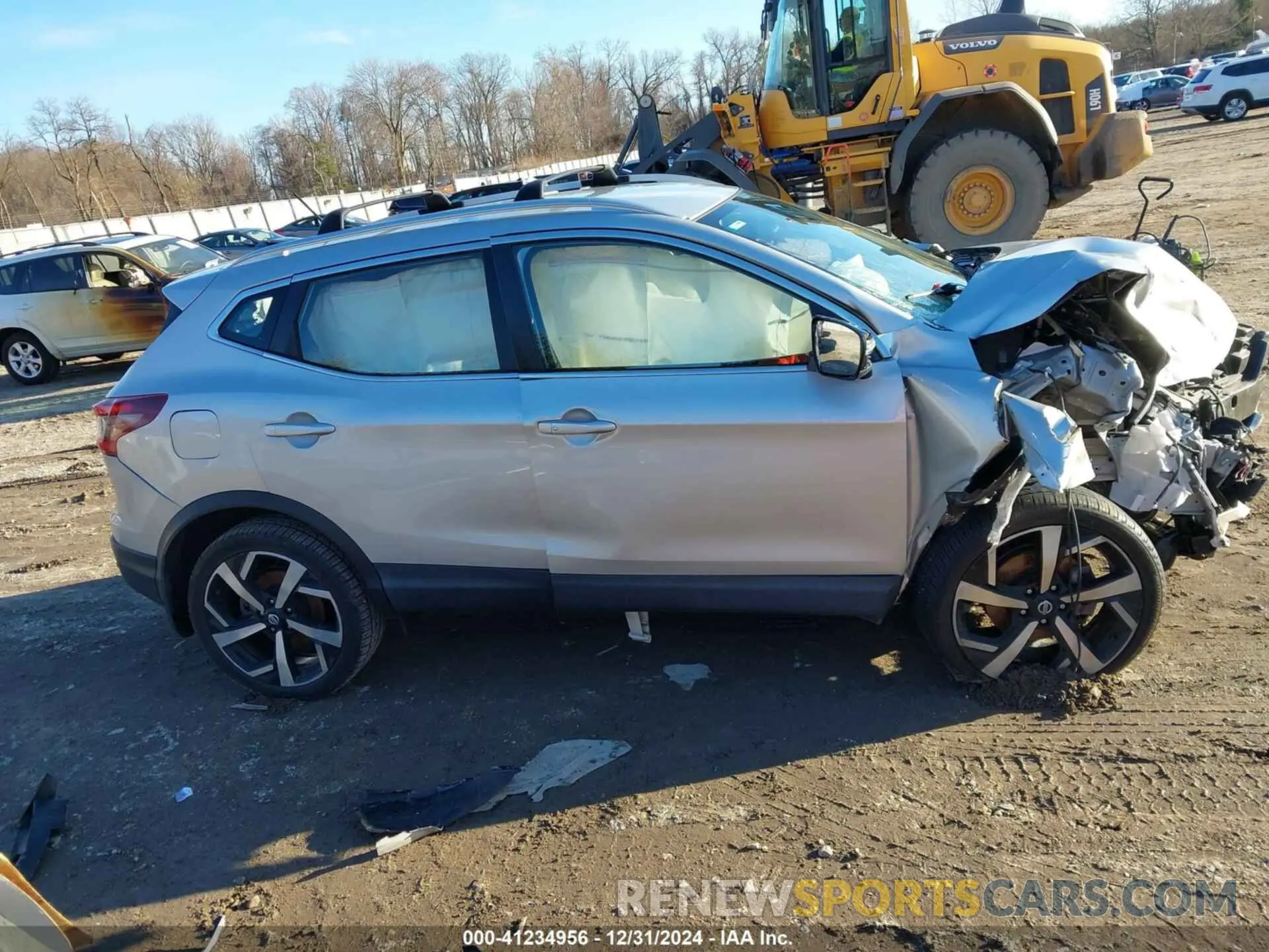 12 Photograph of a damaged car JN1BJ1CW8LW381905 NISSAN ROGUE SPORT 2020