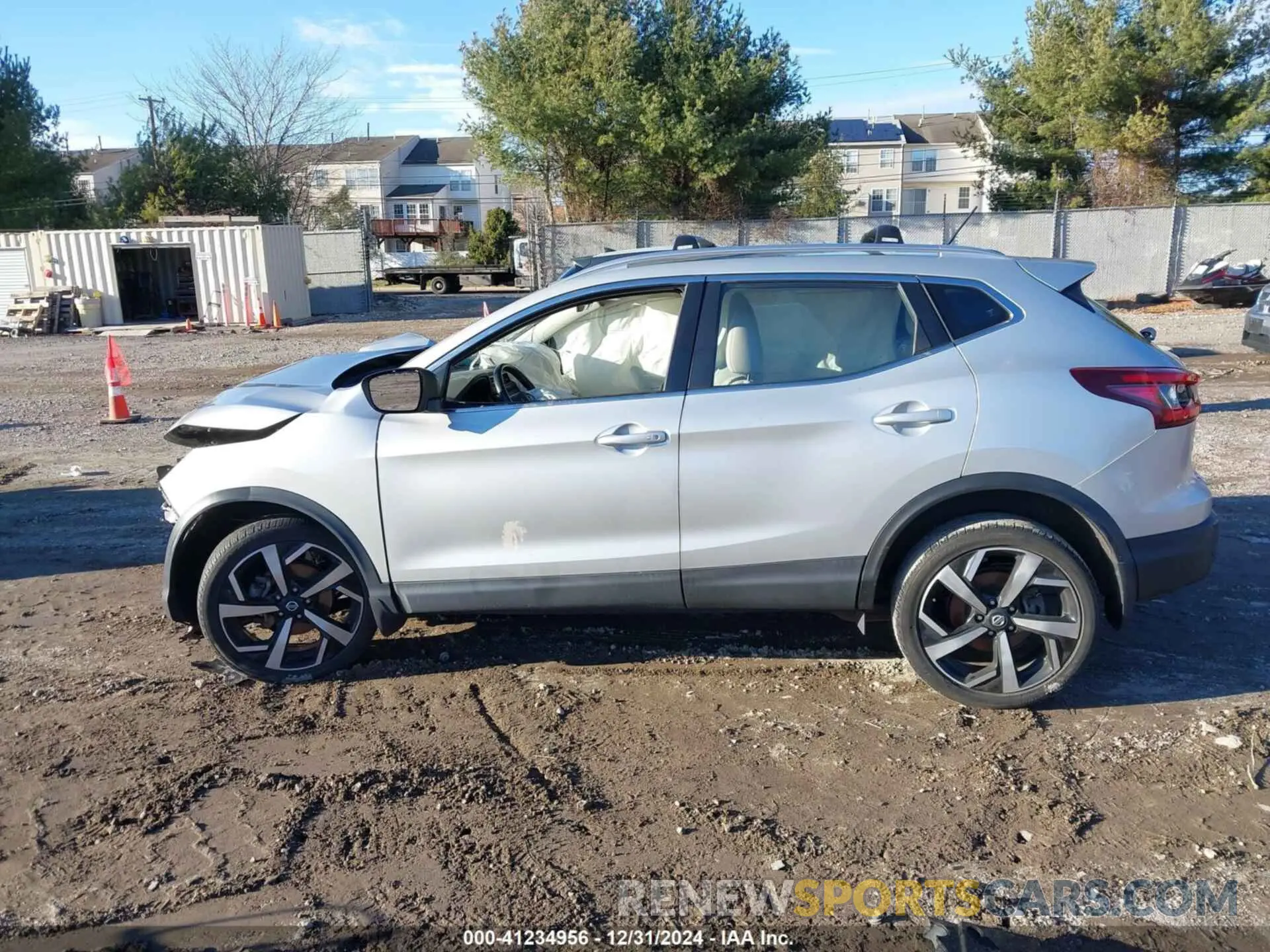 13 Photograph of a damaged car JN1BJ1CW8LW381905 NISSAN ROGUE SPORT 2020