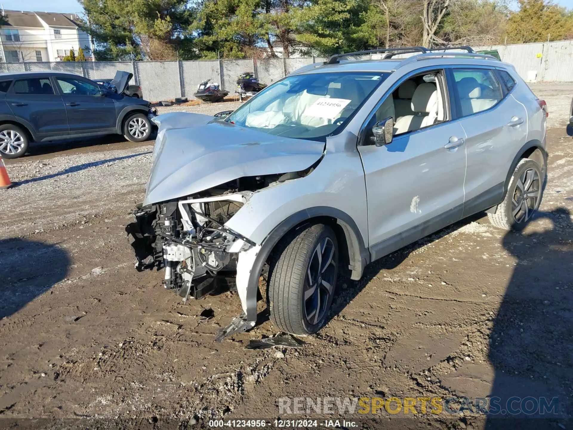 2 Photograph of a damaged car JN1BJ1CW8LW381905 NISSAN ROGUE SPORT 2020