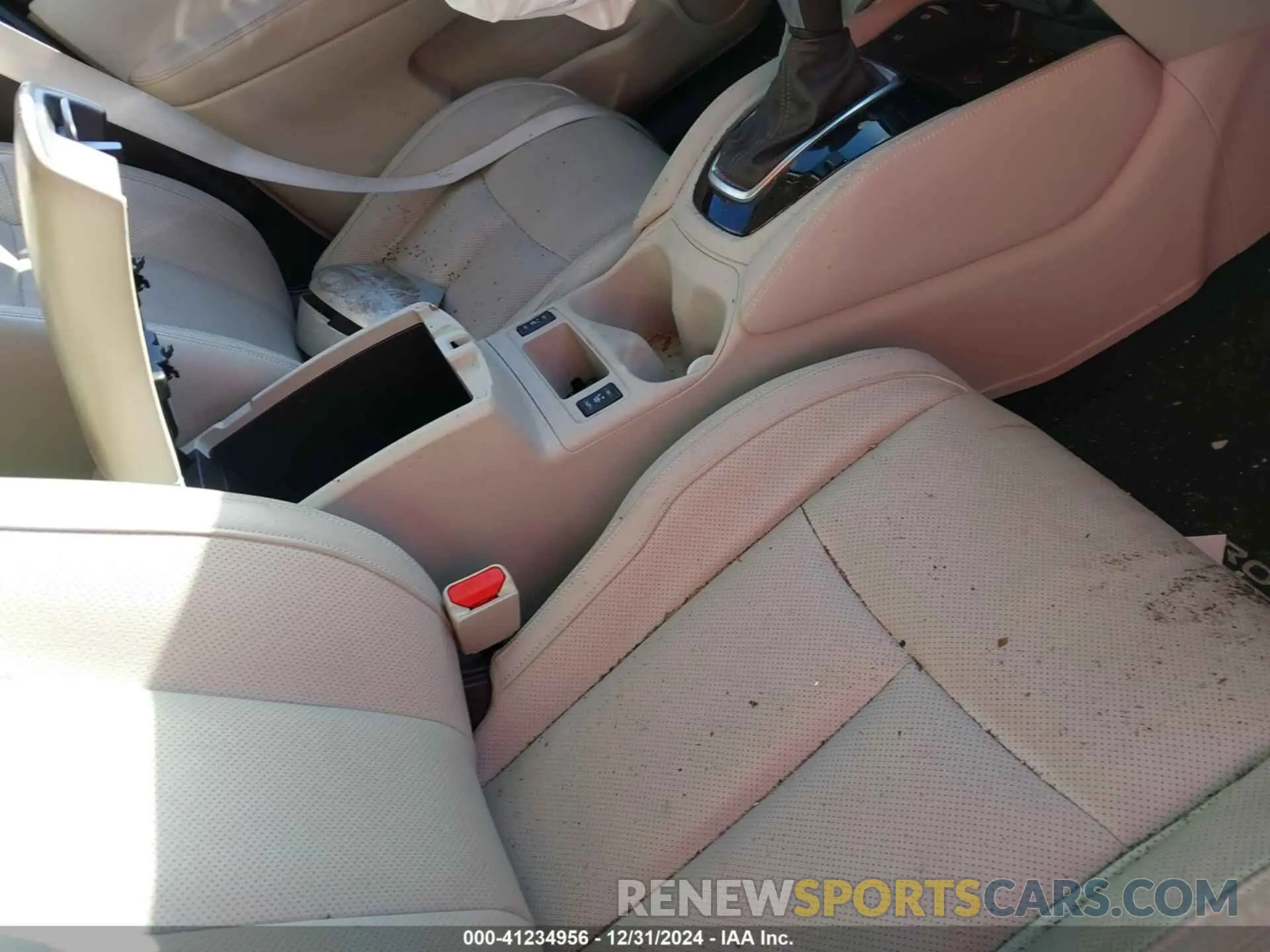 5 Photograph of a damaged car JN1BJ1CW8LW381905 NISSAN ROGUE SPORT 2020