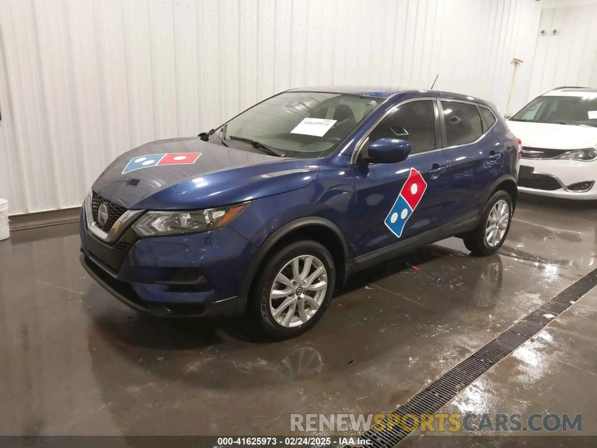 2 Photograph of a damaged car JN1BJ1CW8LW382312 NISSAN ROGUE SPORT 2020