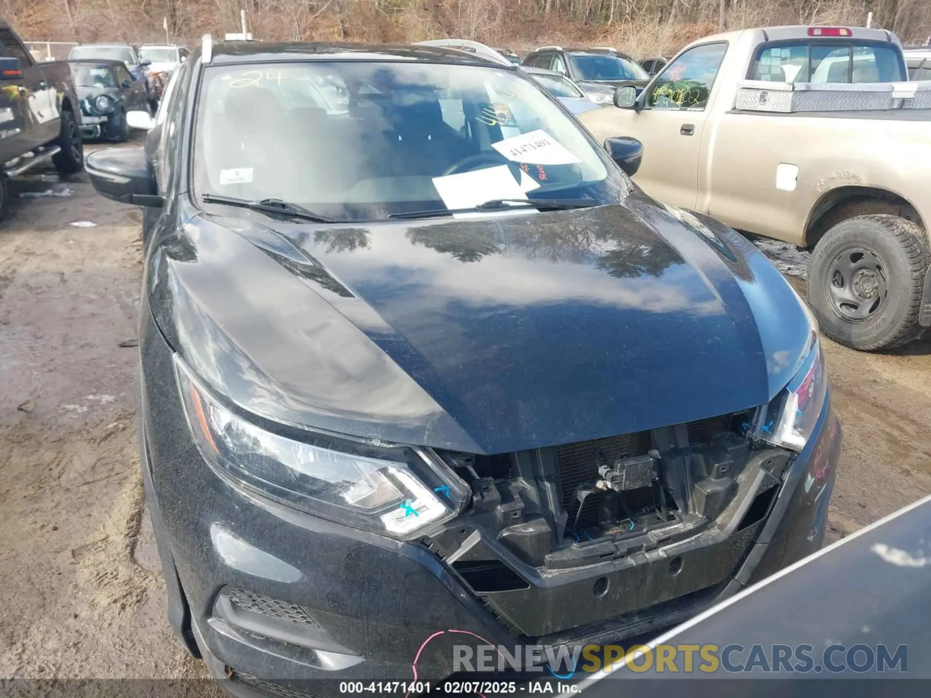 13 Photograph of a damaged car JN1BJ1CW8LW391818 NISSAN ROGUE SPORT 2020