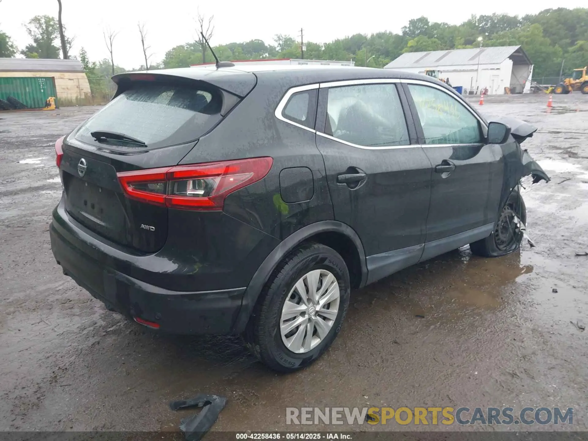 4 Photograph of a damaged car JN1BJ1CW8LW644264 NISSAN ROGUE SPORT 2020