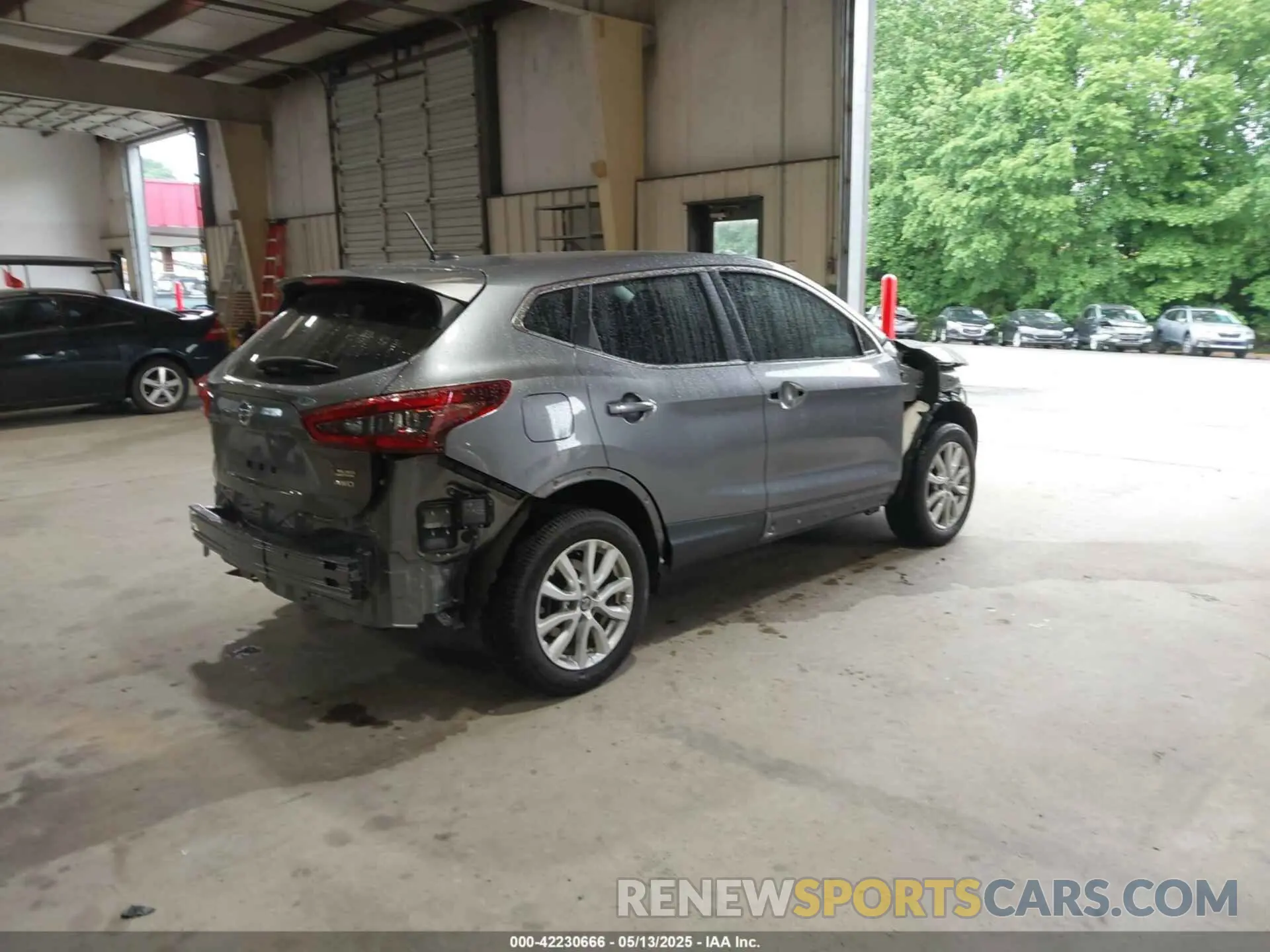 4 Photograph of a damaged car JN1BJ1CW9LW367544 NISSAN ROGUE SPORT 2020