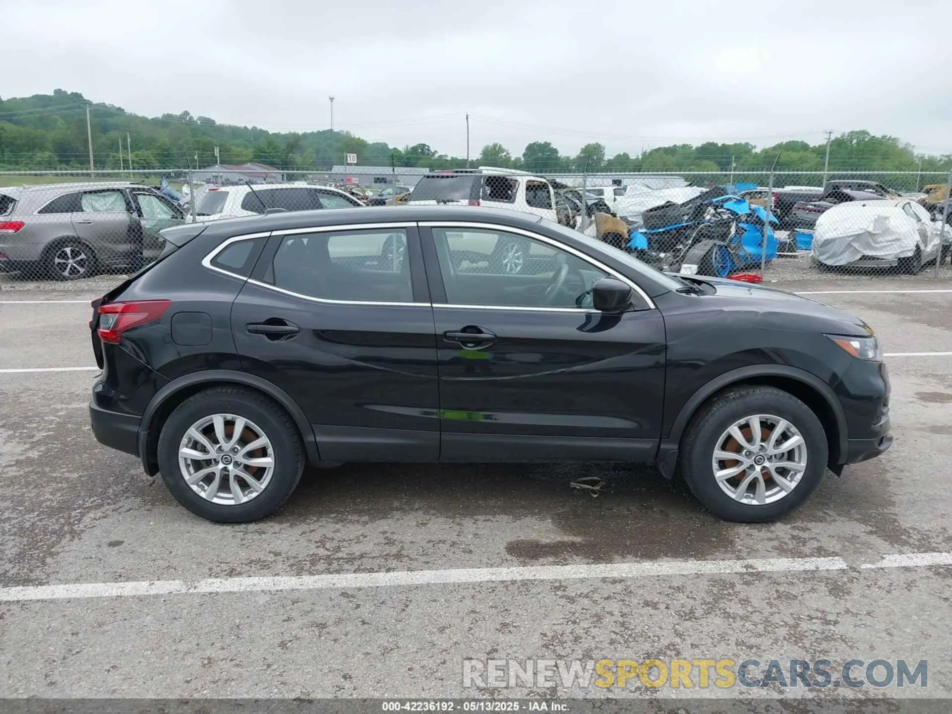 12 Photograph of a damaged car JN1BJ1CW9LW647335 NISSAN ROGUE SPORT 2020