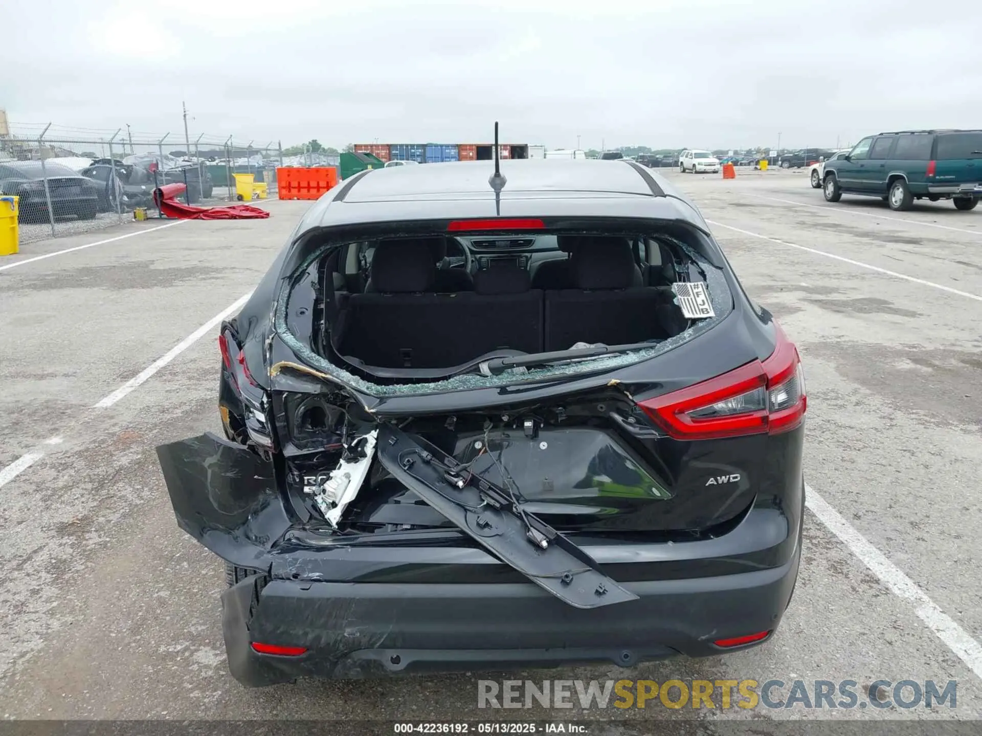 6 Photograph of a damaged car JN1BJ1CW9LW647335 NISSAN ROGUE SPORT 2020