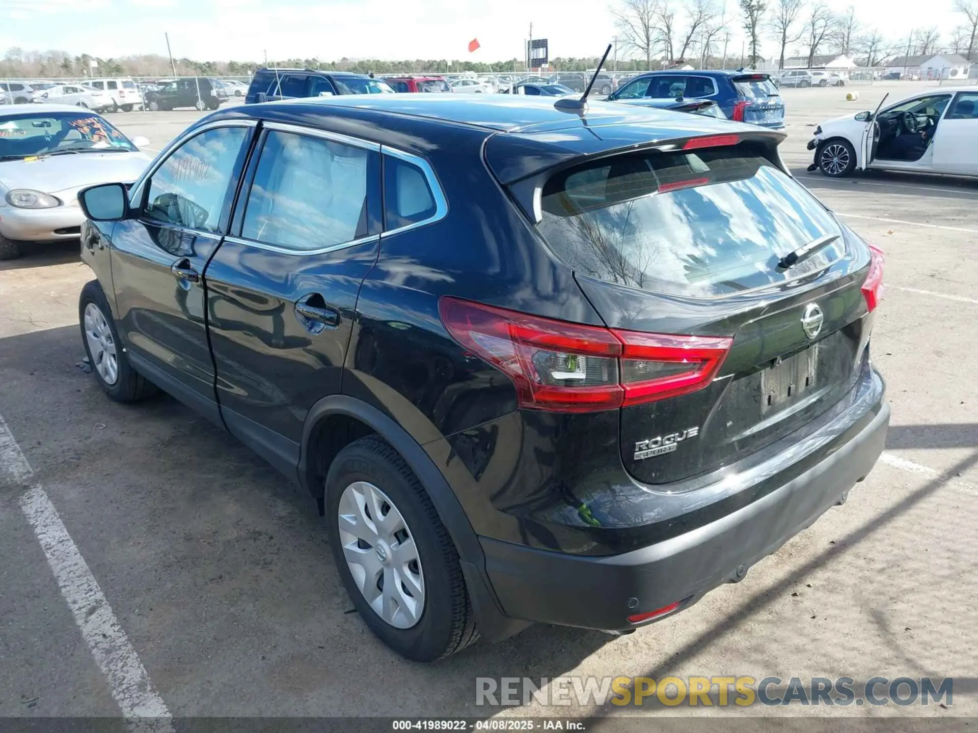 3 Photograph of a damaged car JN1BJ1CW9LW647934 NISSAN ROGUE SPORT 2020