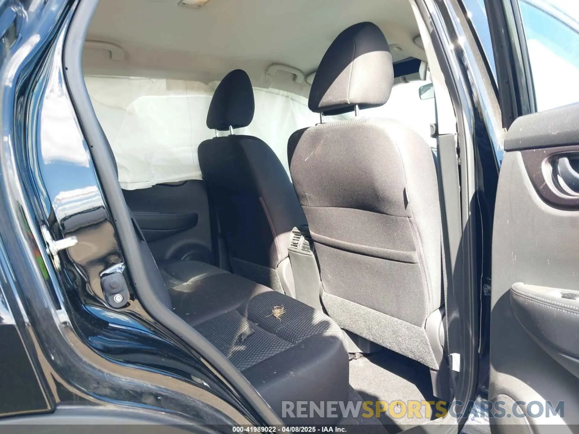 8 Photograph of a damaged car JN1BJ1CW9LW647934 NISSAN ROGUE SPORT 2020