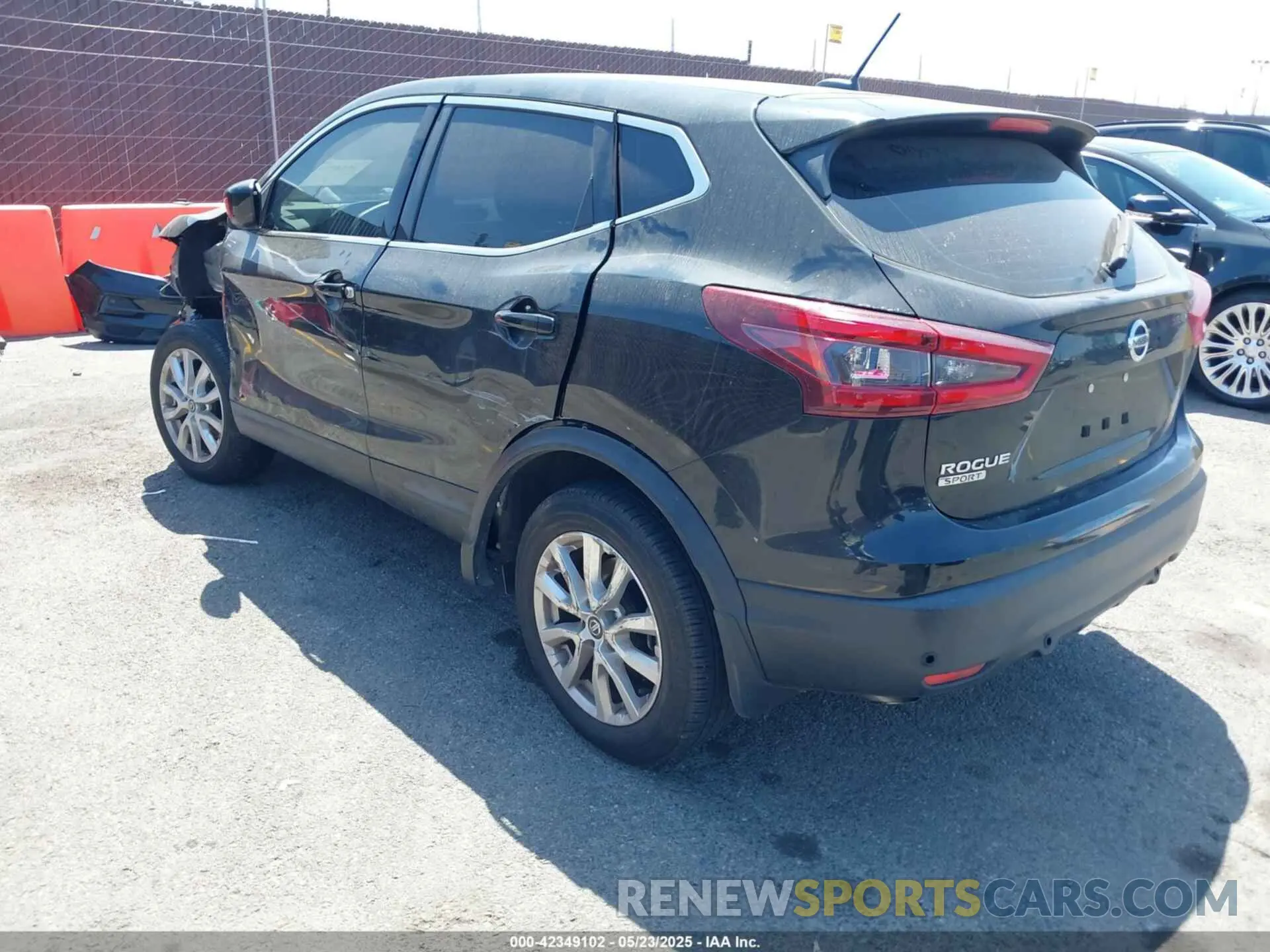 3 Photograph of a damaged car JN1BJ1AV0MW305039 NISSAN ROGUE SPORT 2021