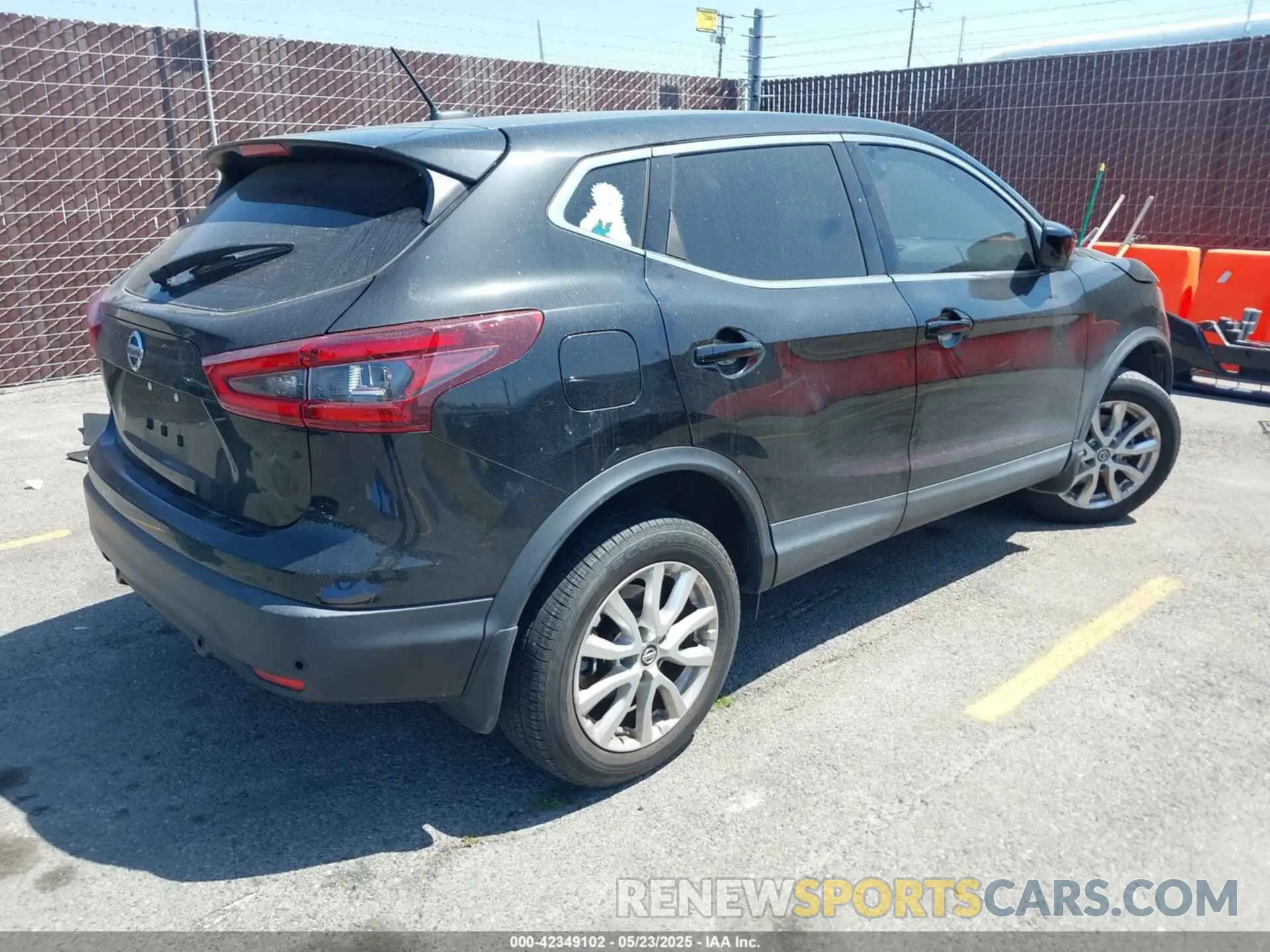 4 Photograph of a damaged car JN1BJ1AV0MW305039 NISSAN ROGUE SPORT 2021