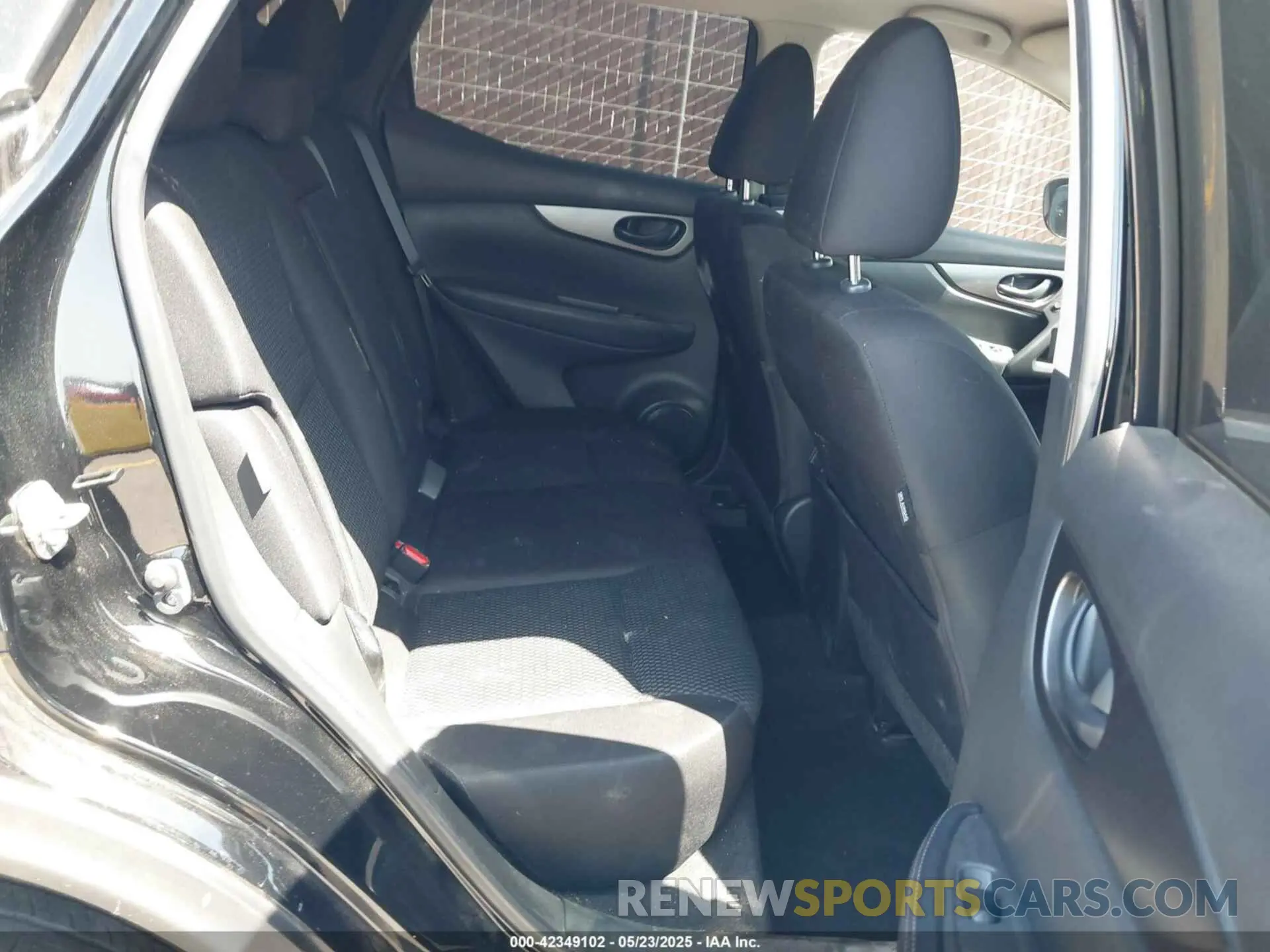 8 Photograph of a damaged car JN1BJ1AV0MW305039 NISSAN ROGUE SPORT 2021