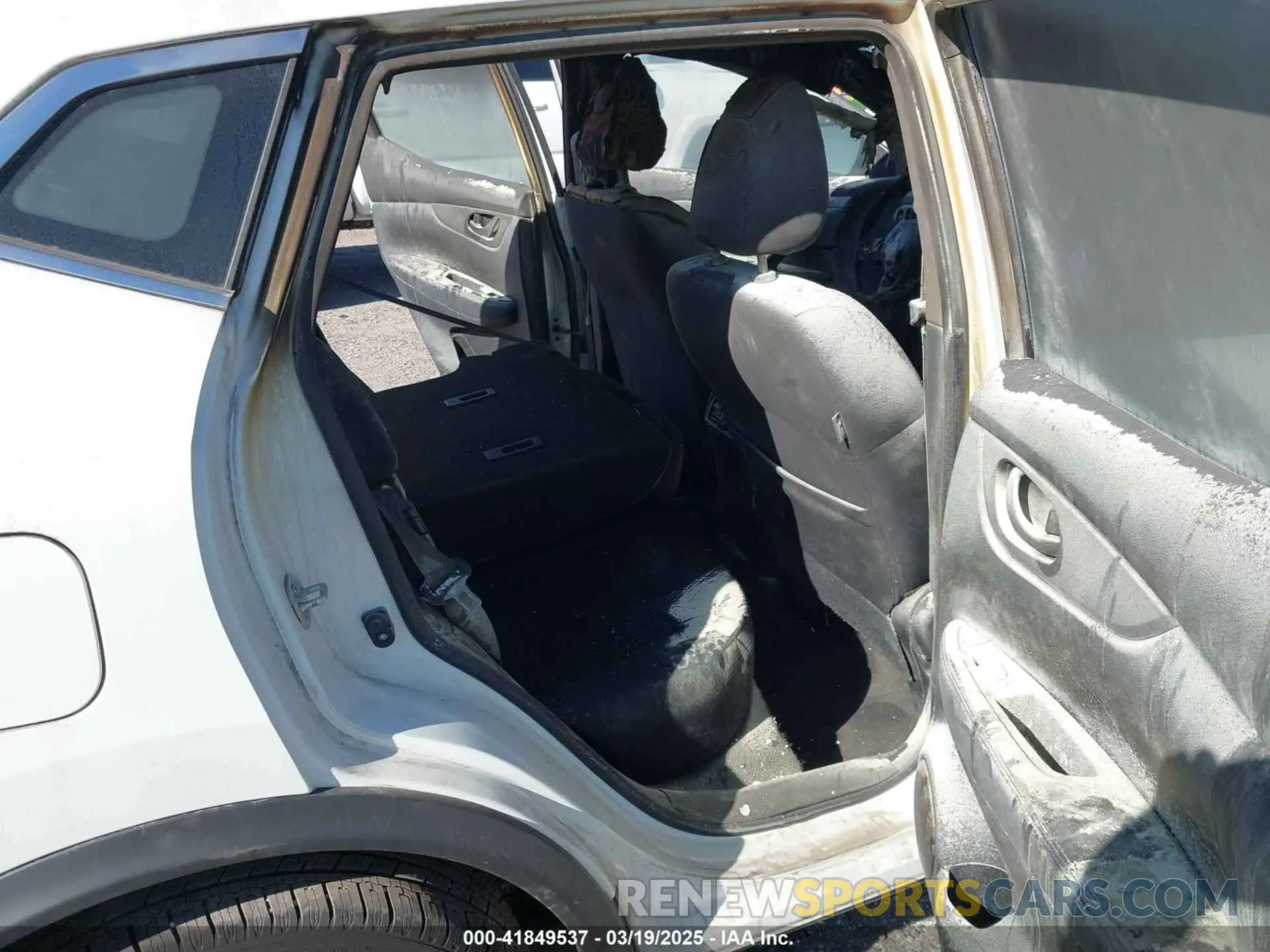8 Photograph of a damaged car JN1BJ1AV0MW306675 NISSAN ROGUE SPORT 2021
