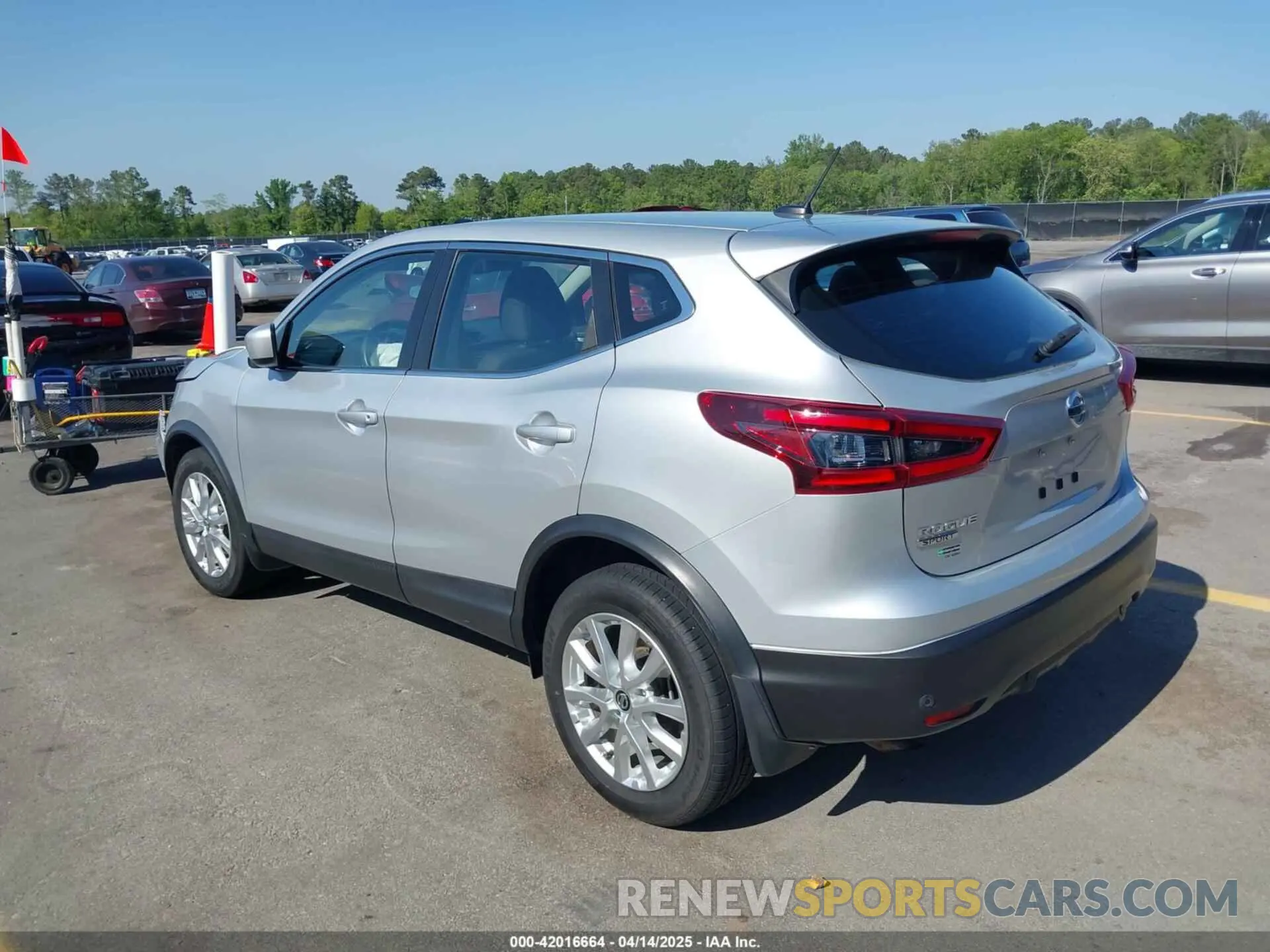 3 Photograph of a damaged car JN1BJ1AV0MW568647 NISSAN ROGUE SPORT 2021