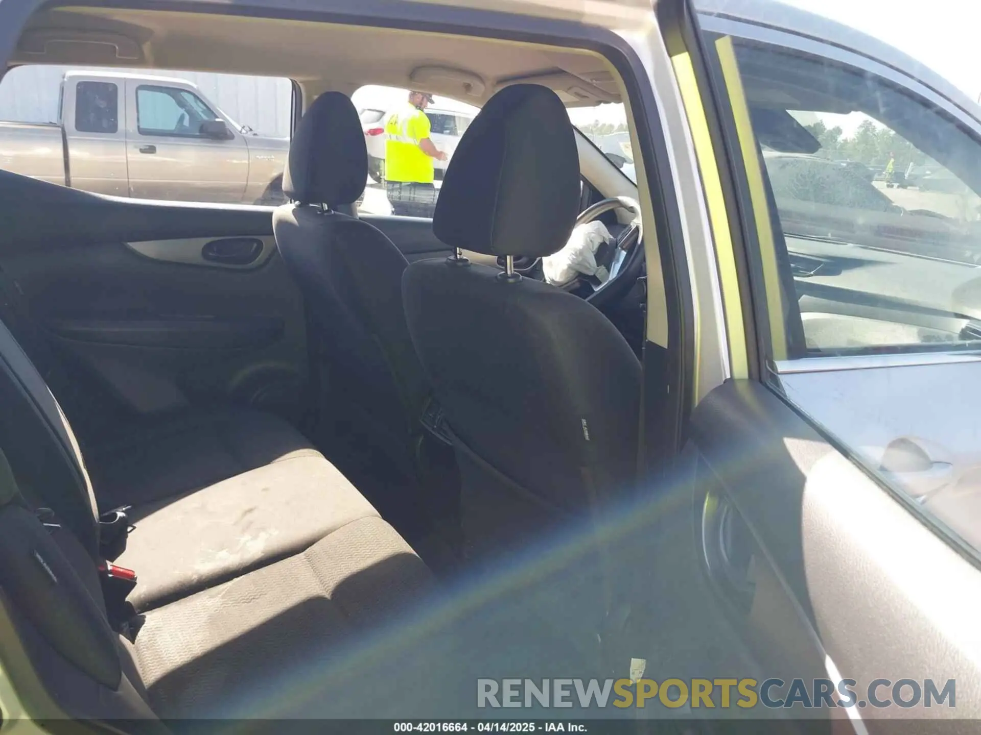 8 Photograph of a damaged car JN1BJ1AV0MW568647 NISSAN ROGUE SPORT 2021