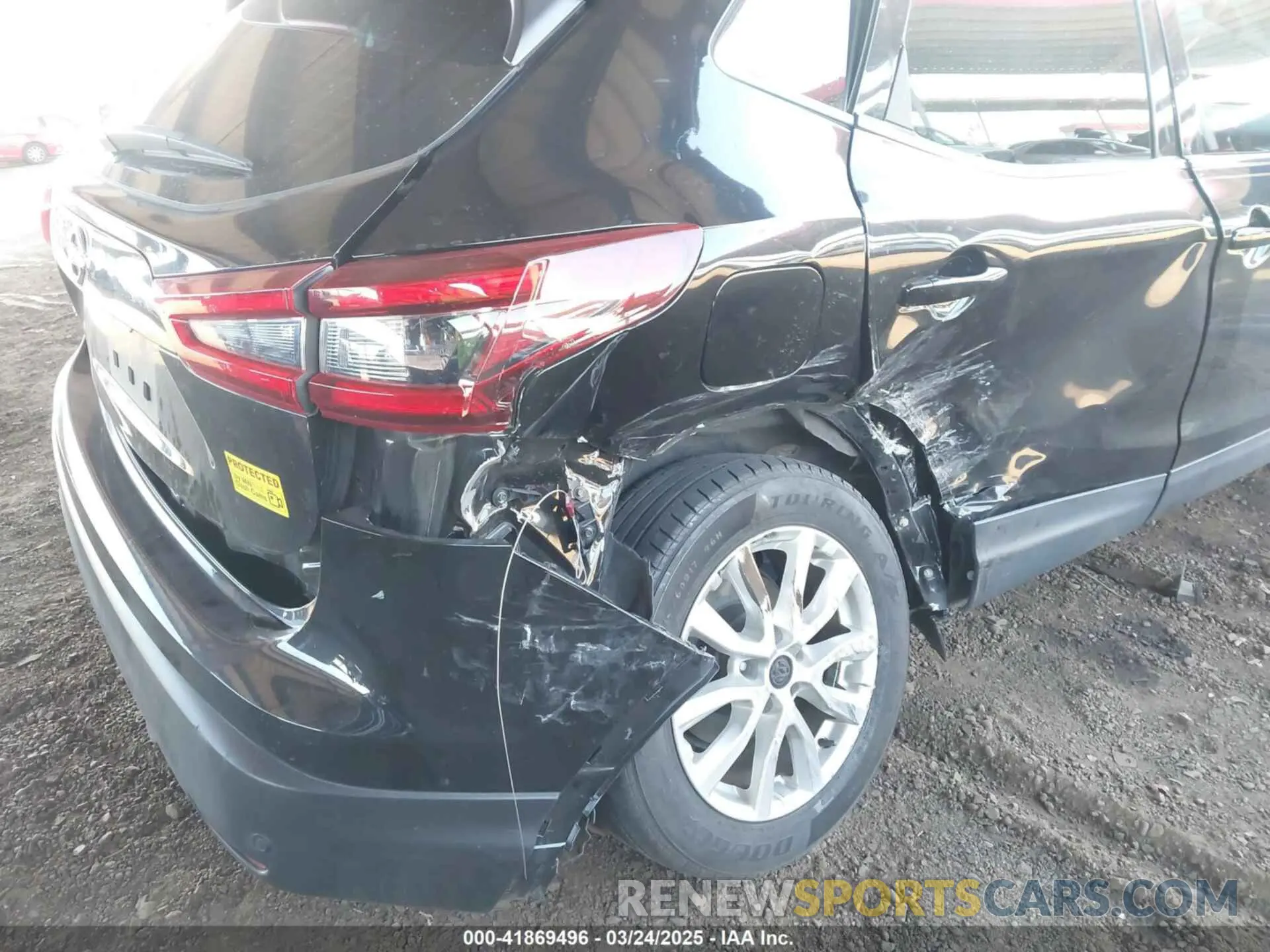 19 Photograph of a damaged car JN1BJ1AV1MW314963 NISSAN ROGUE SPORT 2021