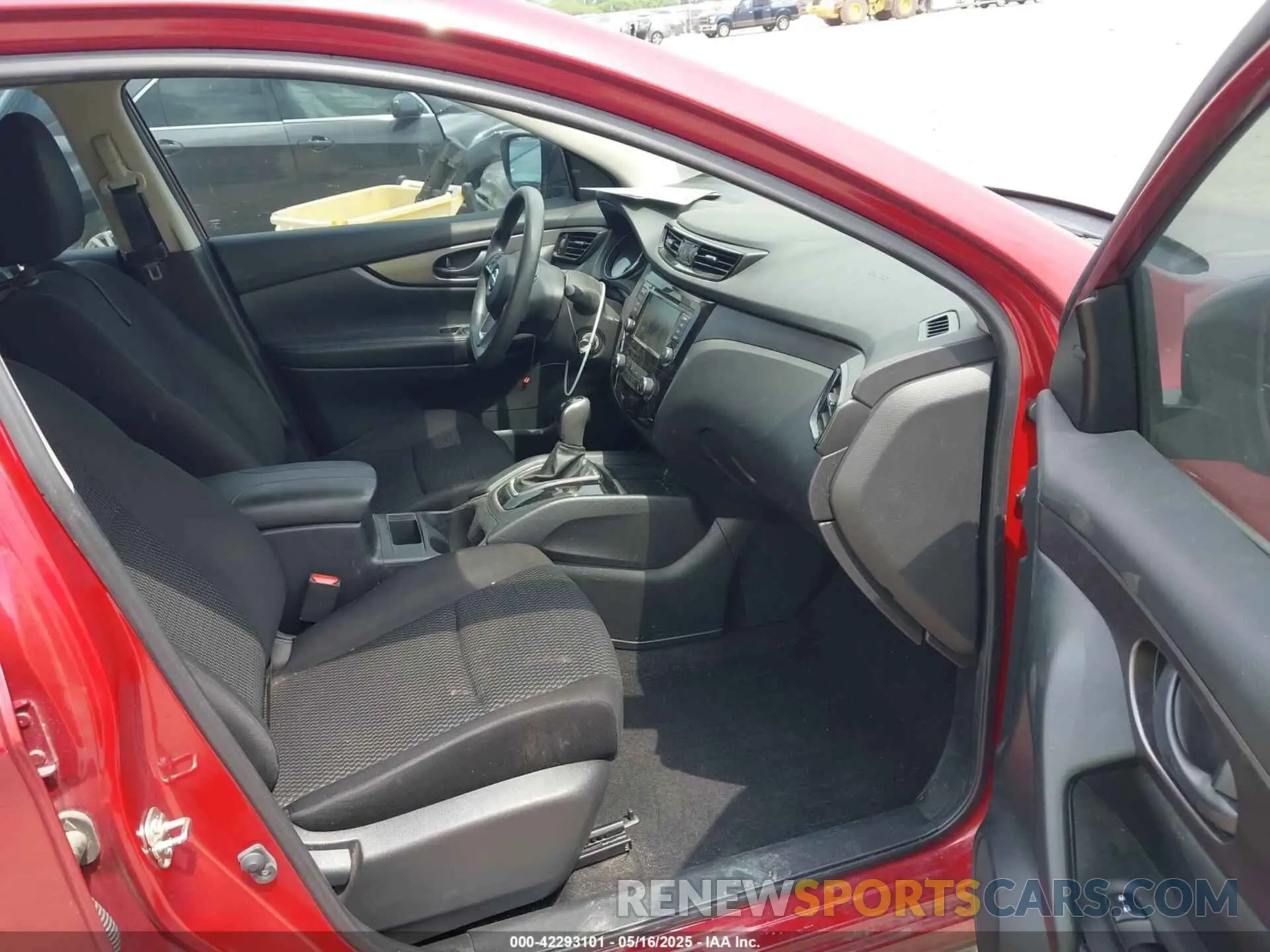 5 Photograph of a damaged car JN1BJ1AV3MW305889 NISSAN ROGUE SPORT 2021