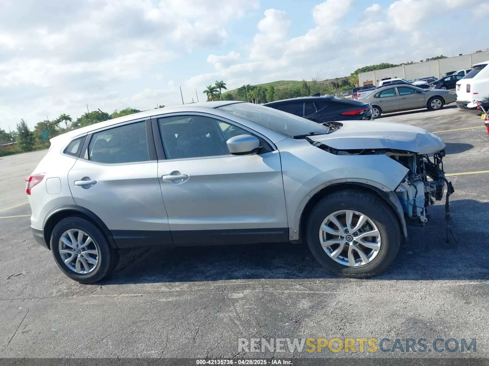 12 Photograph of a damaged car JN1BJ1AV4MW560454 NISSAN ROGUE SPORT 2021