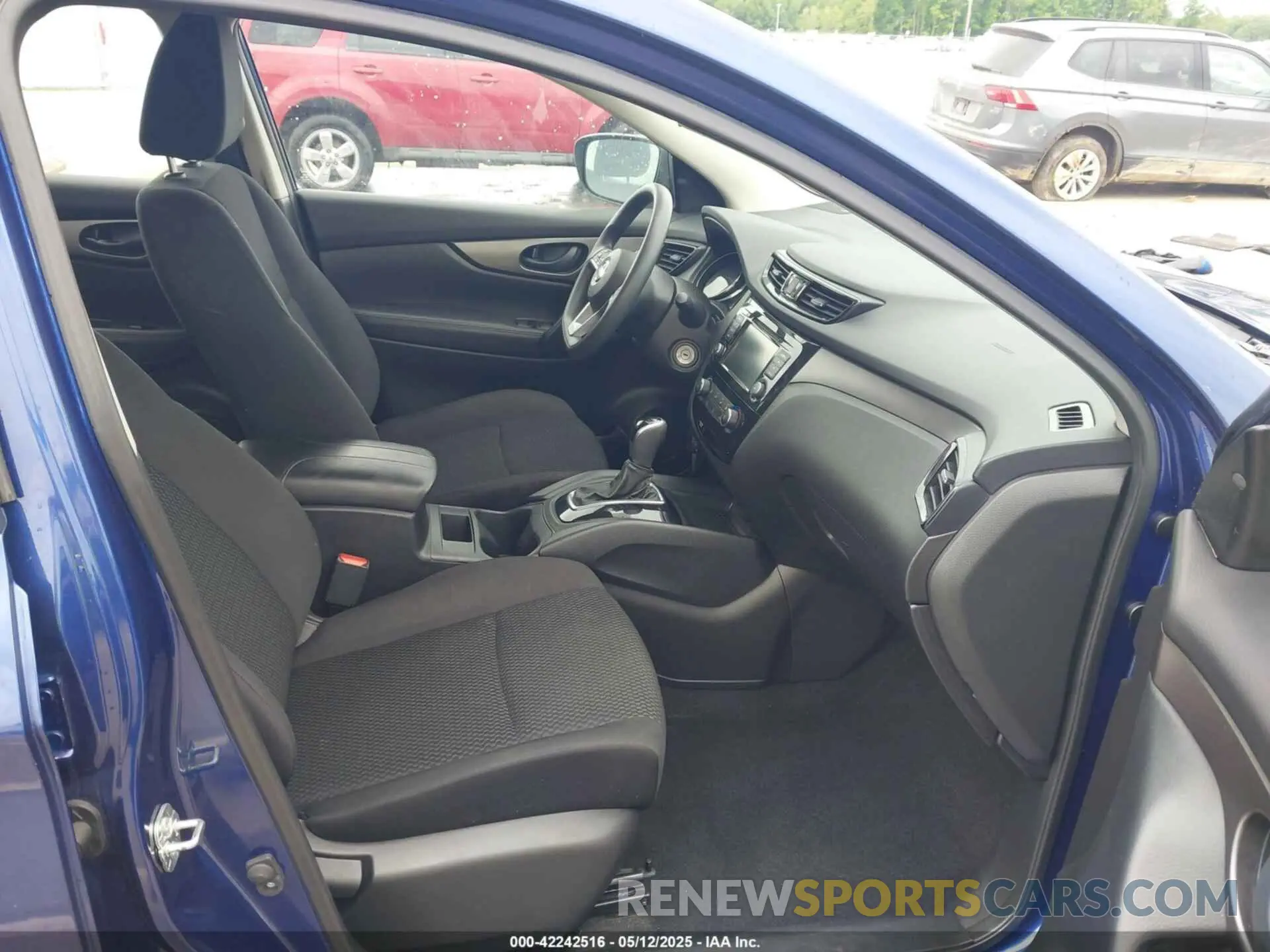 5 Photograph of a damaged car JN1BJ1AV5MW302041 NISSAN ROGUE SPORT 2021