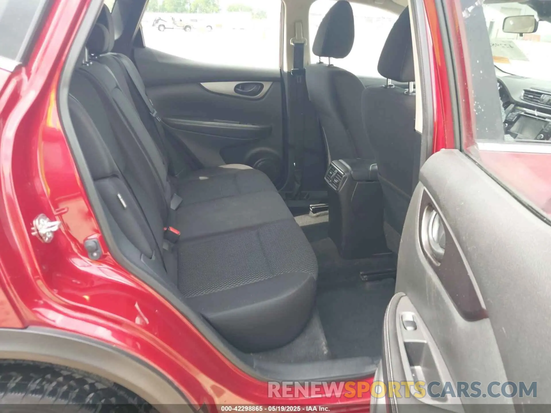 8 Photograph of a damaged car JN1BJ1AV5MW318188 NISSAN ROGUE SPORT 2021