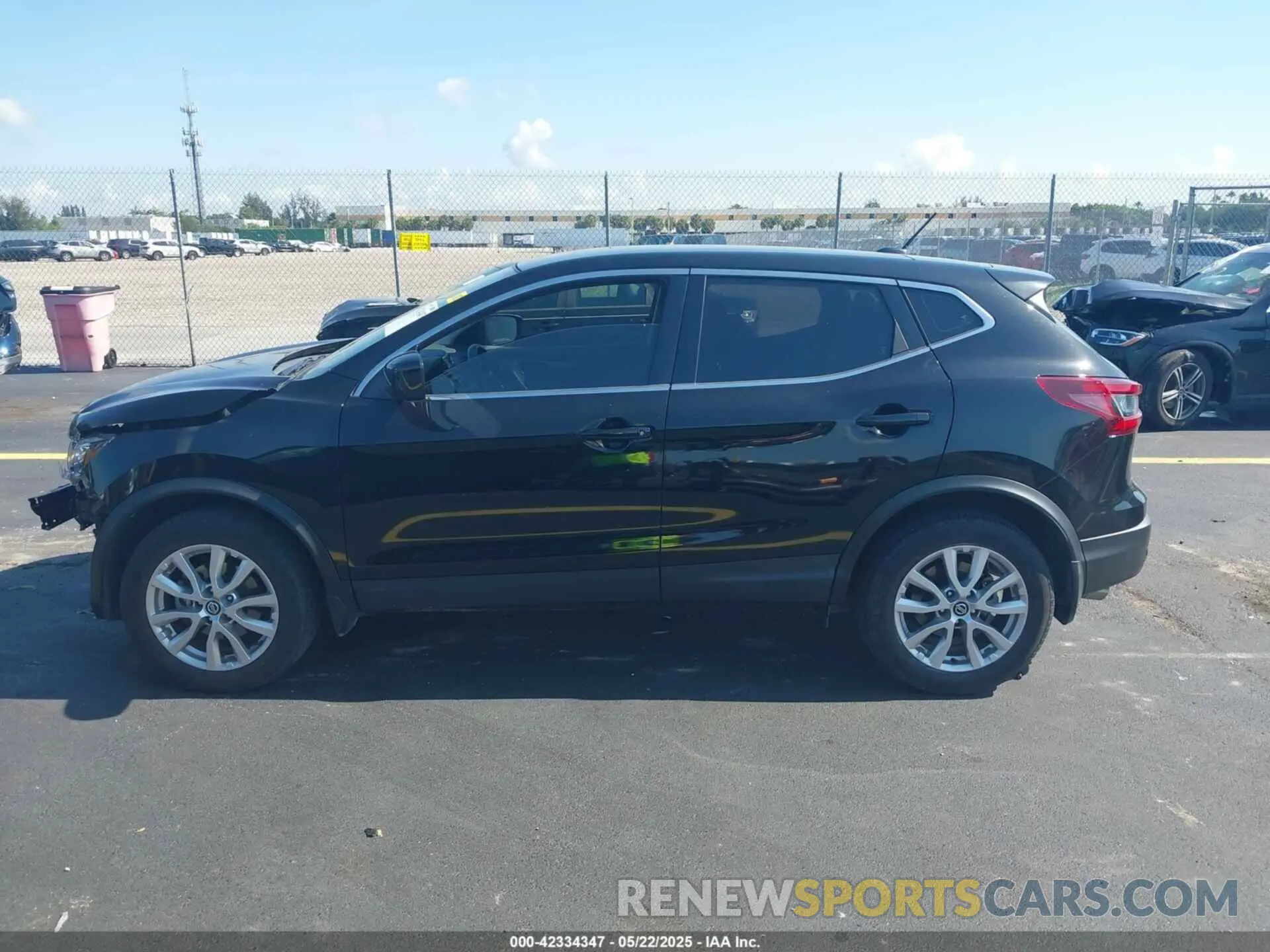 14 Photograph of a damaged car JN1BJ1AV8MW315107 NISSAN ROGUE SPORT 2021