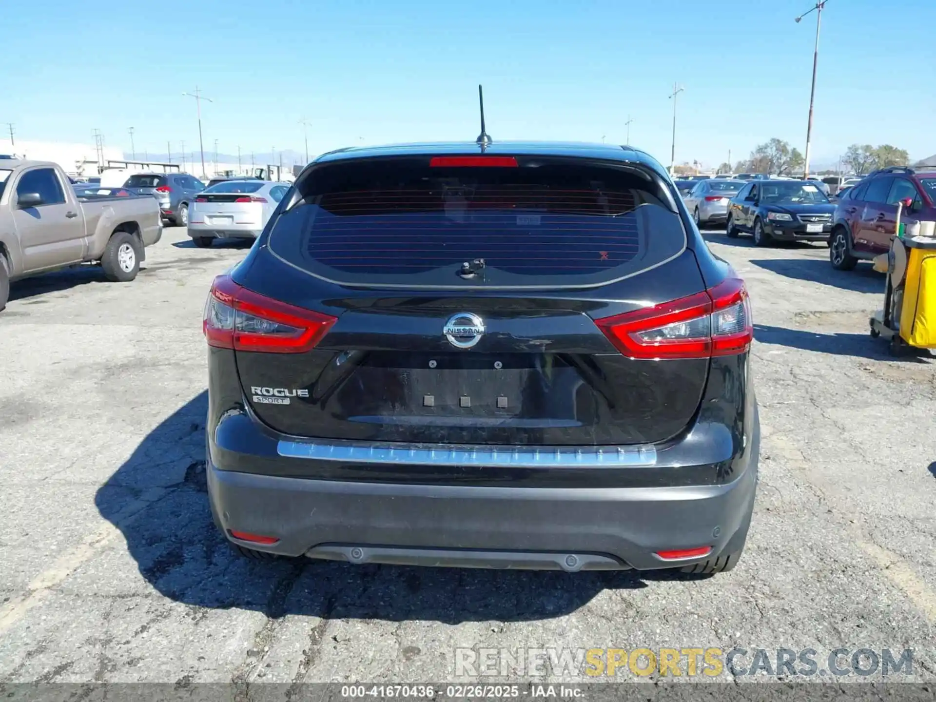 17 Photograph of a damaged car JN1BJ1AV8MW563423 NISSAN ROGUE SPORT 2021