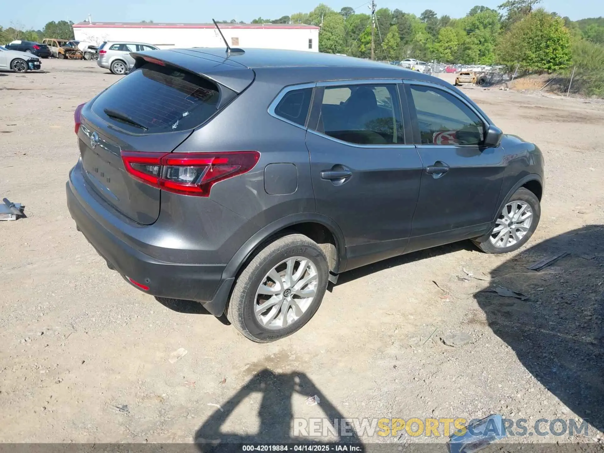4 Photograph of a damaged car JN1BJ1AV9MW305766 NISSAN ROGUE SPORT 2021