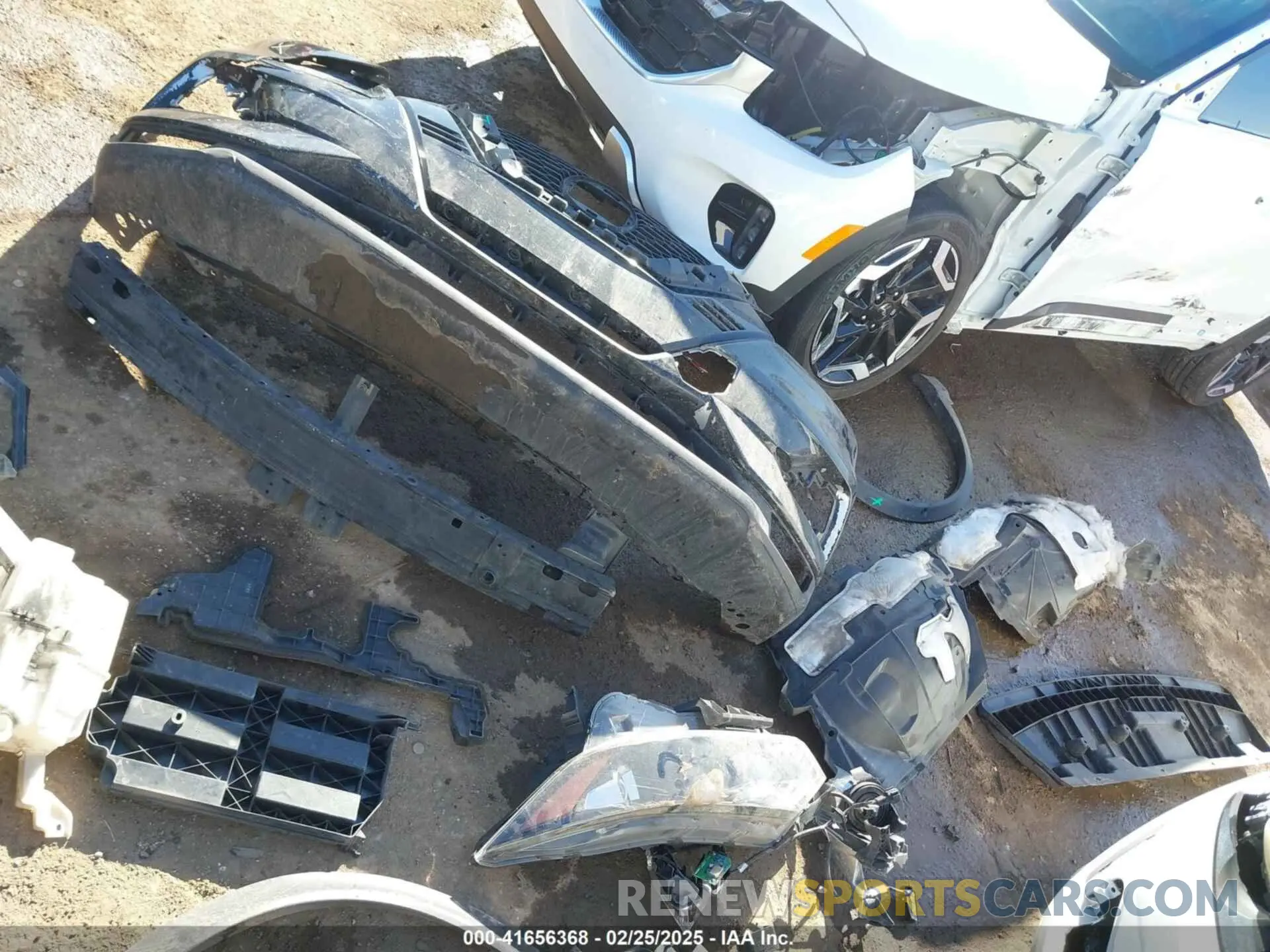 18 Photograph of a damaged car JN1BJ1AV9MW567092 NISSAN ROGUE SPORT 2021