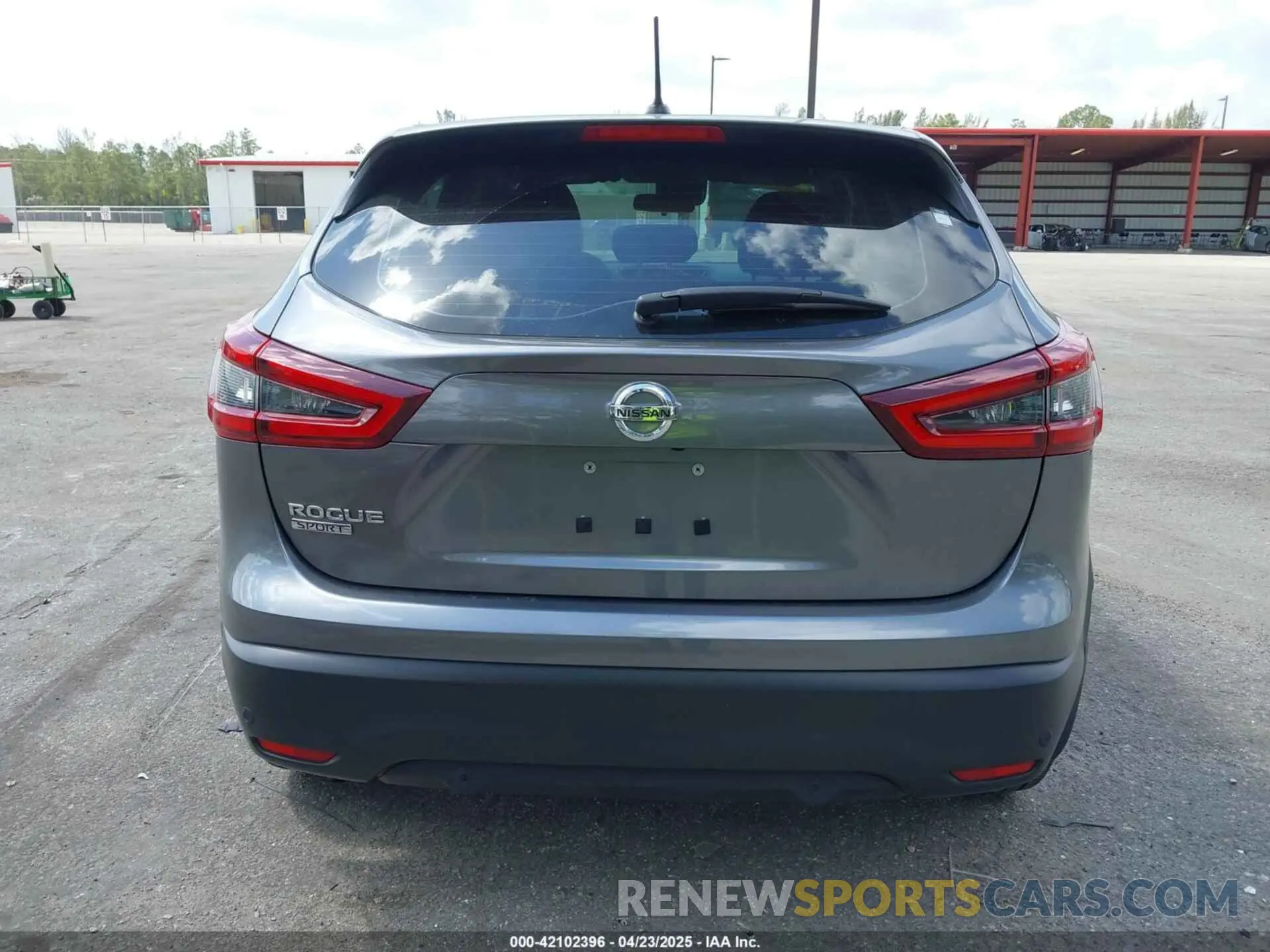 17 Photograph of a damaged car JN1BJ1AW0MW422743 NISSAN ROGUE SPORT 2021