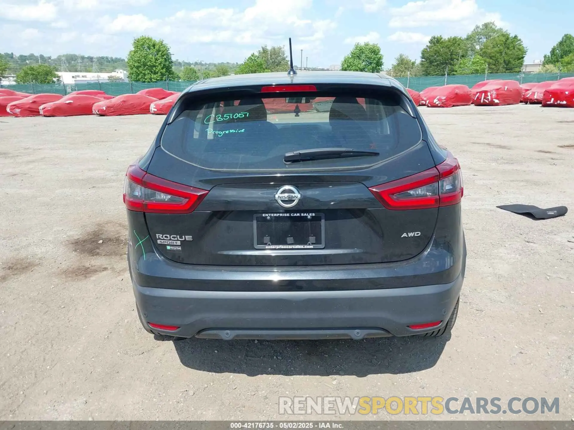 17 Photograph of a damaged car JN1BJ1AW1MW668250 NISSAN ROGUE SPORT 2021