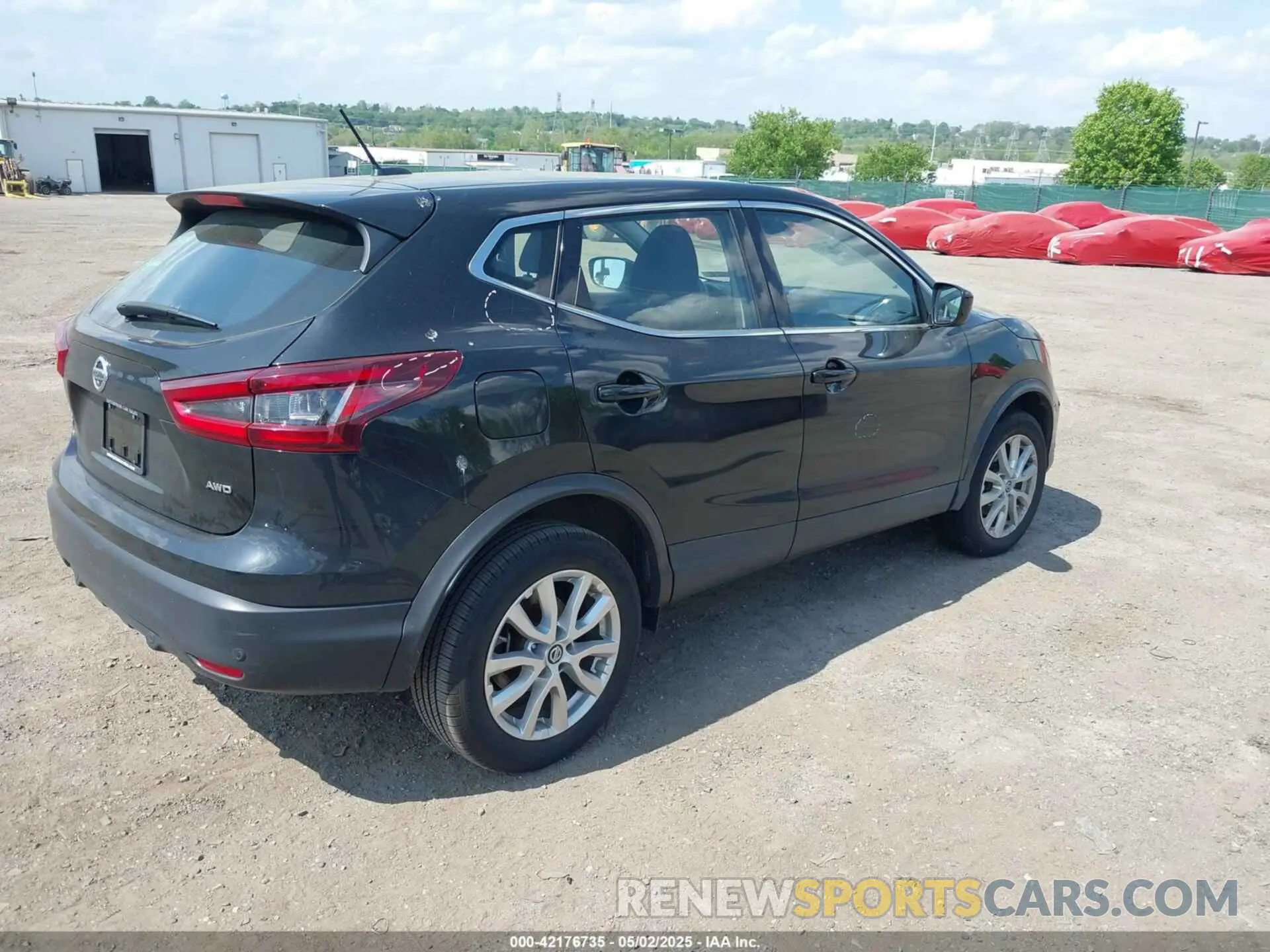 4 Photograph of a damaged car JN1BJ1AW1MW668250 NISSAN ROGUE SPORT 2021