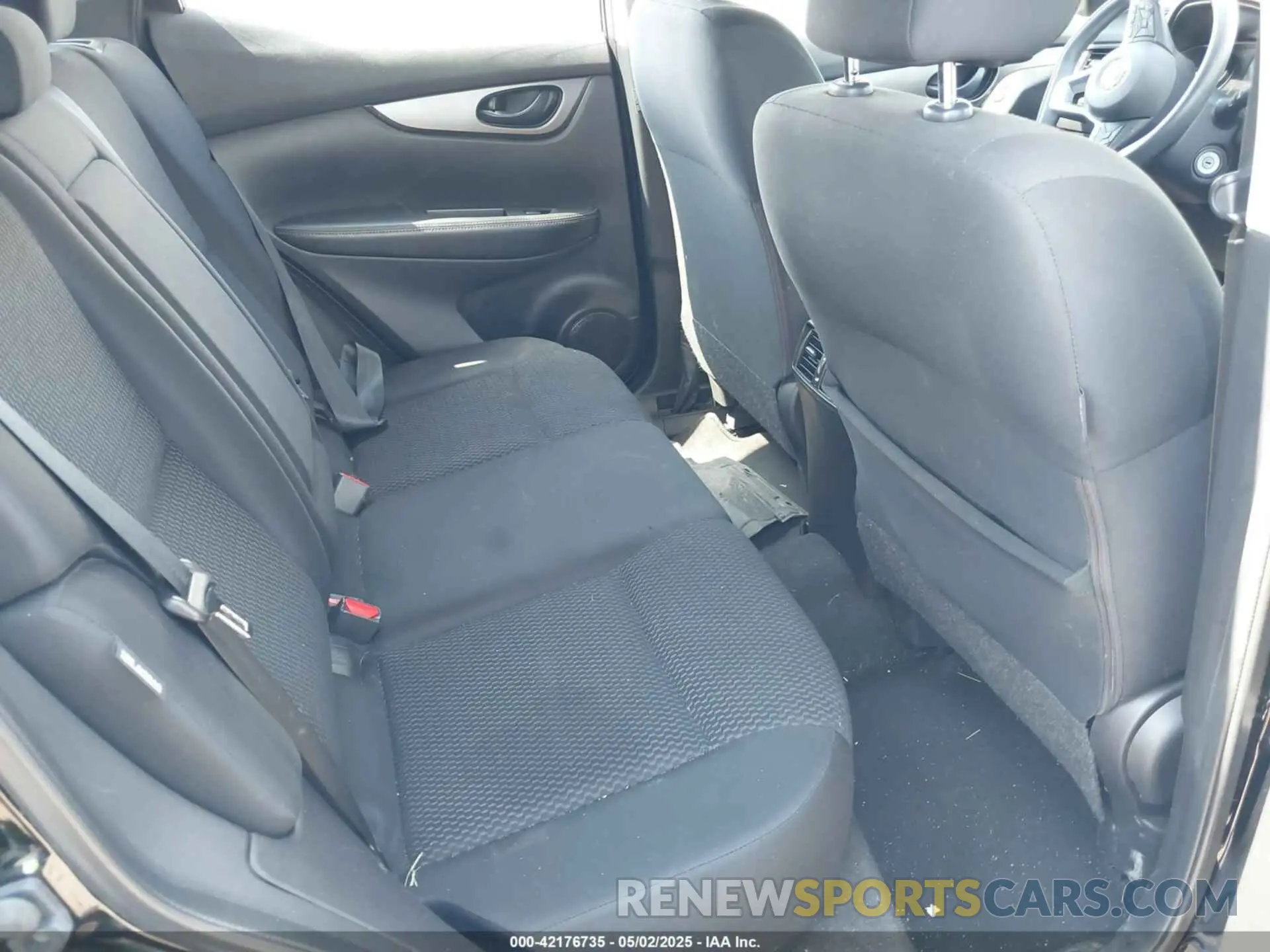 8 Photograph of a damaged car JN1BJ1AW1MW668250 NISSAN ROGUE SPORT 2021