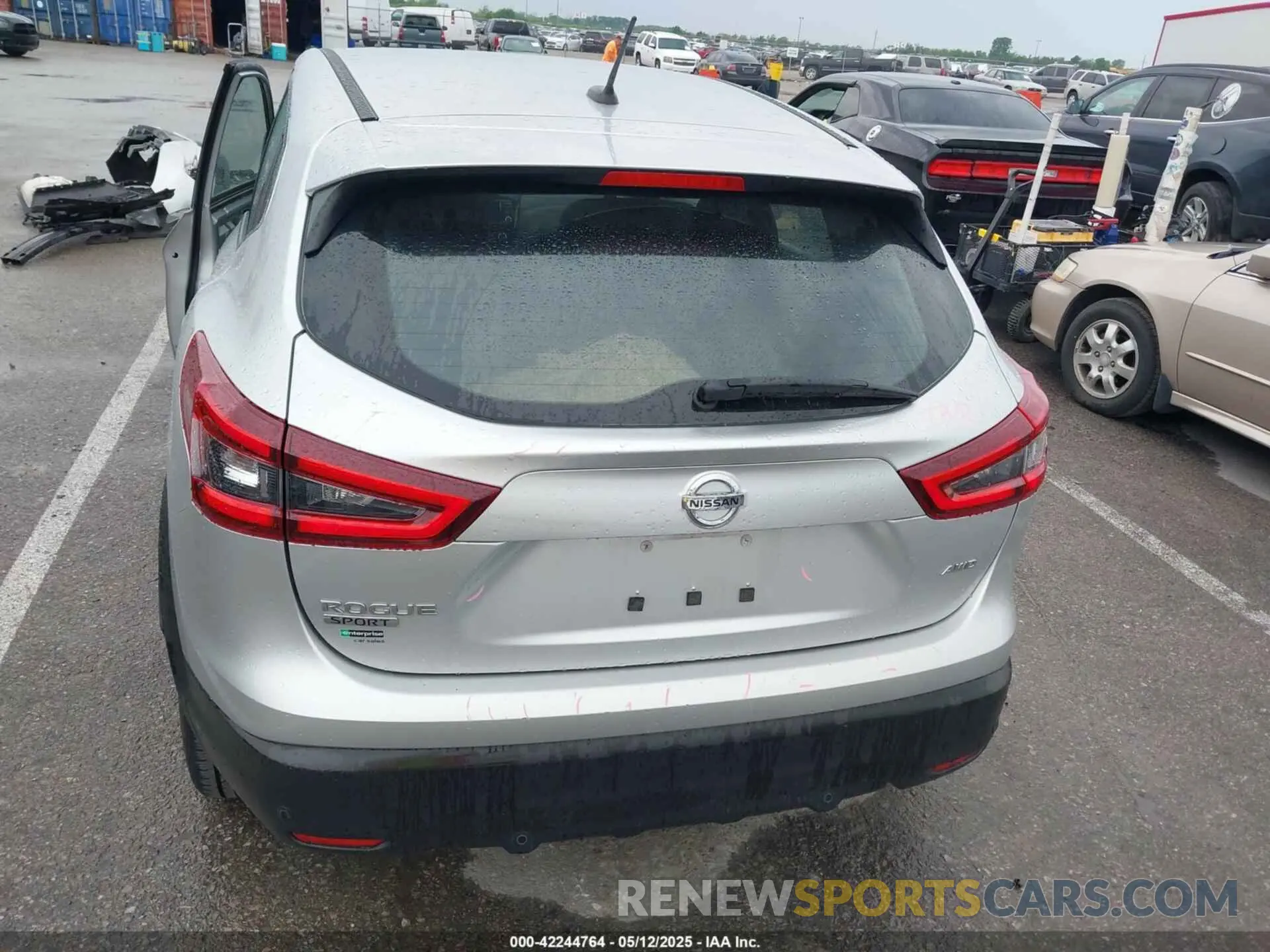17 Photograph of a damaged car JN1BJ1AW3MW665169 NISSAN ROGUE SPORT 2021