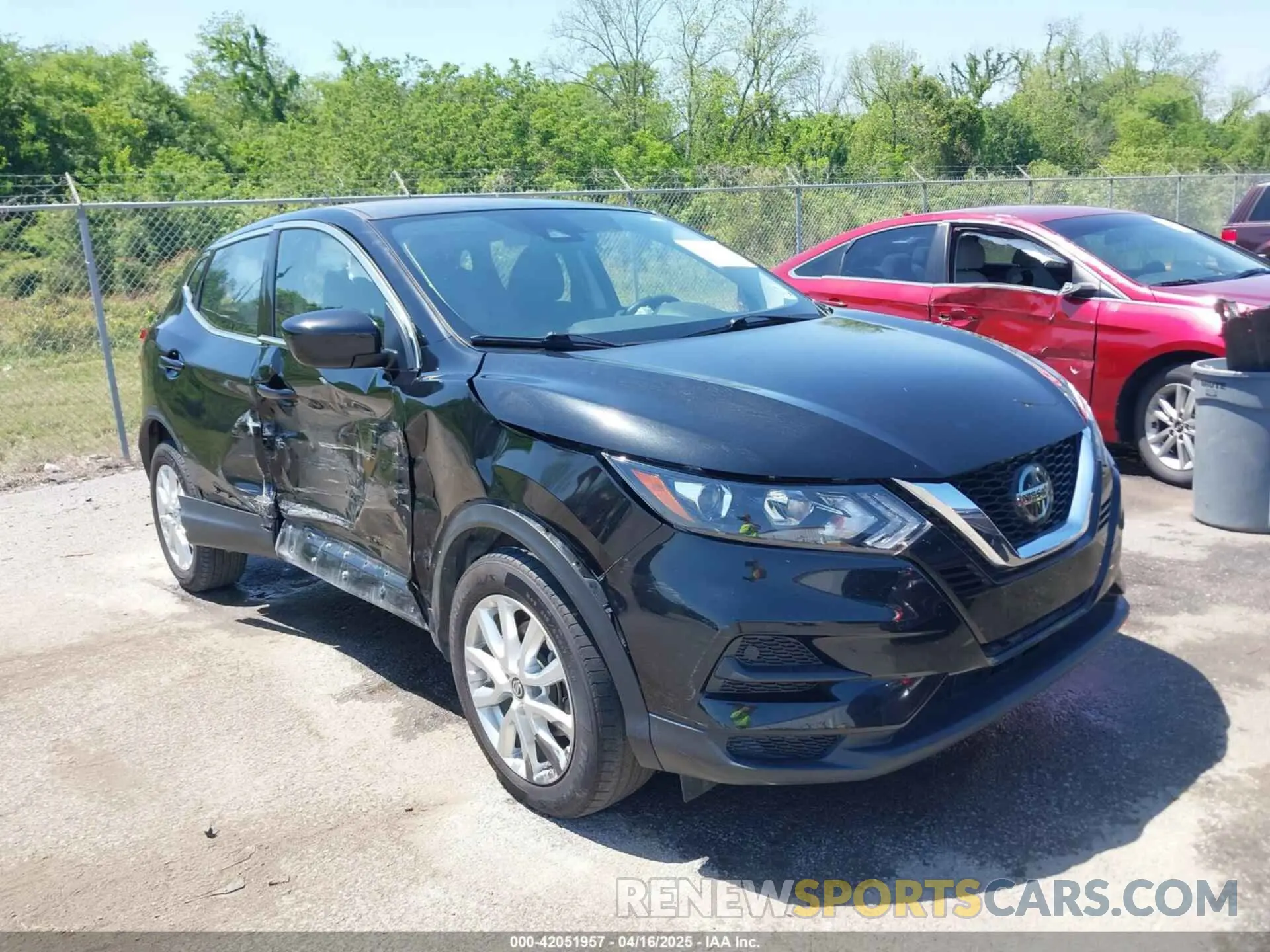 1 Photograph of a damaged car JN1BJ1AW5MW664587 NISSAN ROGUE SPORT 2021