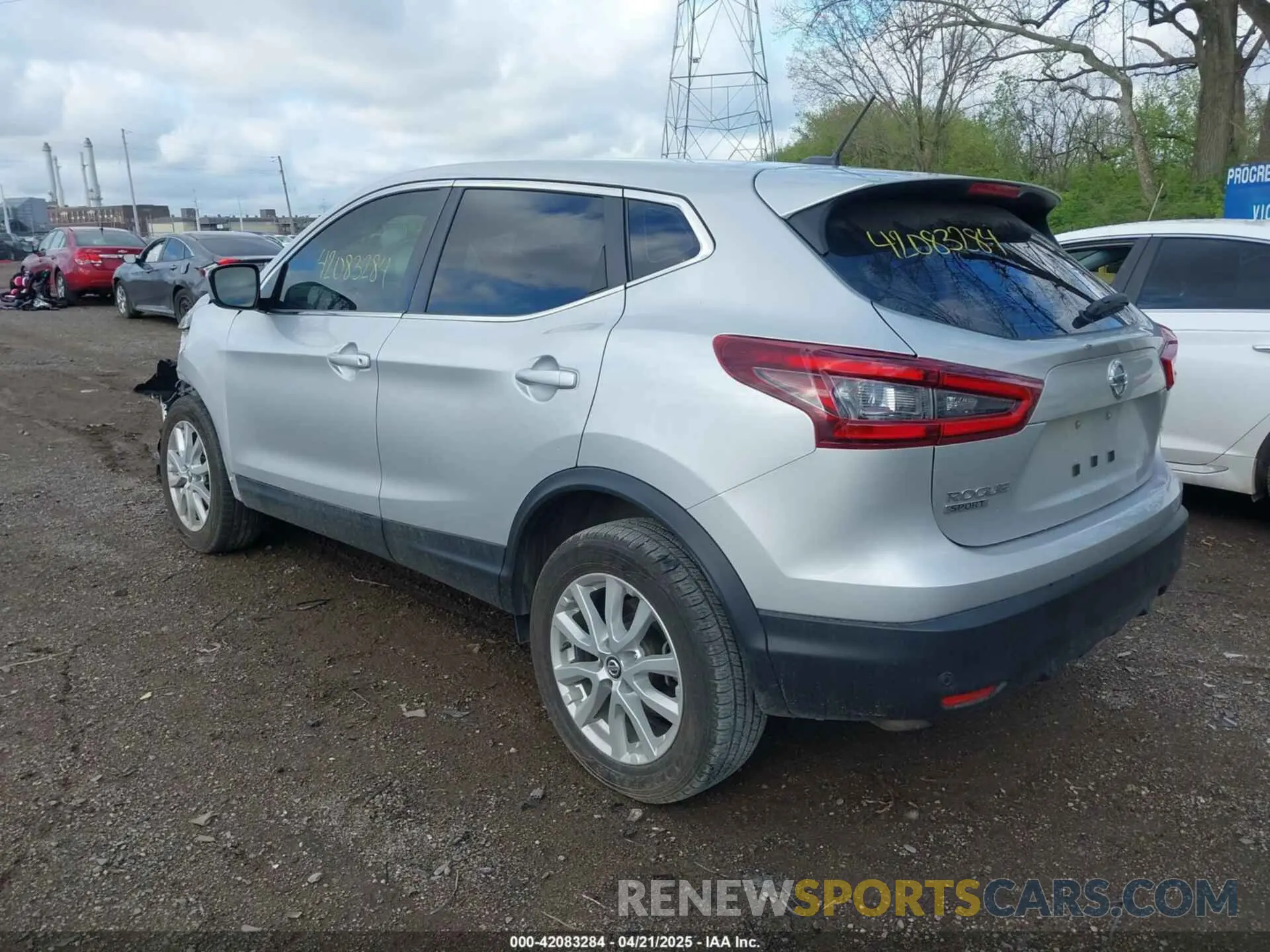 3 Photograph of a damaged car JN1BJ1AW6MW665179 NISSAN ROGUE SPORT 2021