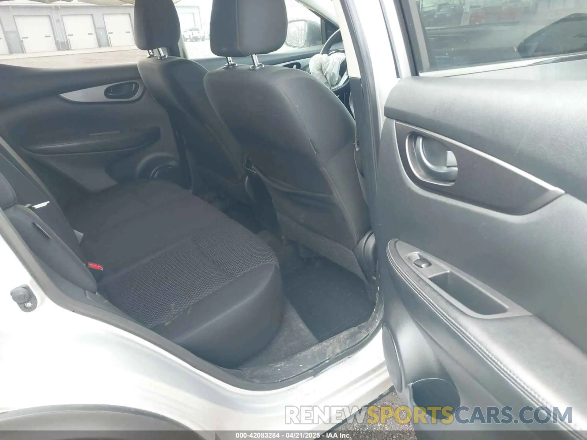 8 Photograph of a damaged car JN1BJ1AW6MW665179 NISSAN ROGUE SPORT 2021