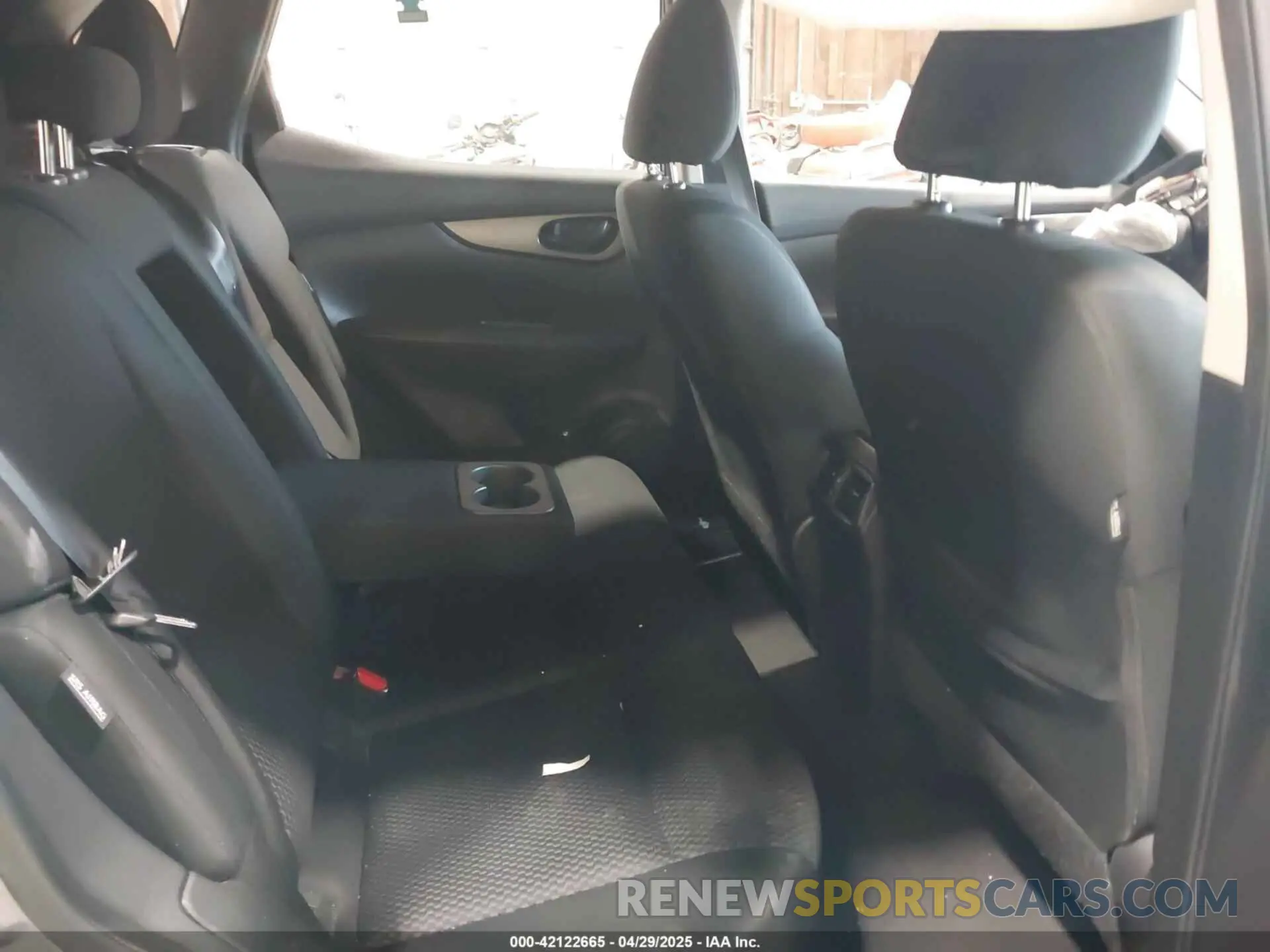 8 Photograph of a damaged car JN1BJ1AW7MW423744 NISSAN ROGUE SPORT 2021