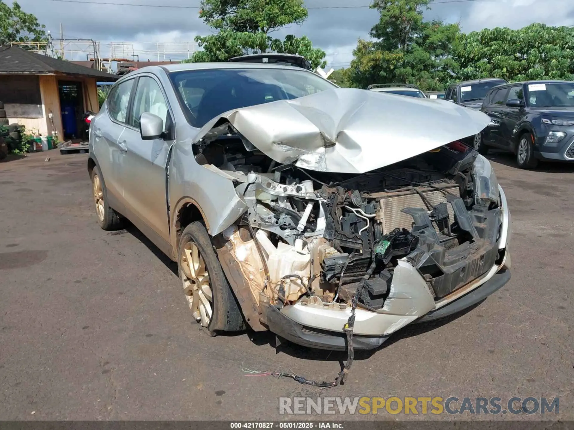 18 Photograph of a damaged car JN1BJ1AW8MW430797 NISSAN ROGUE SPORT 2021