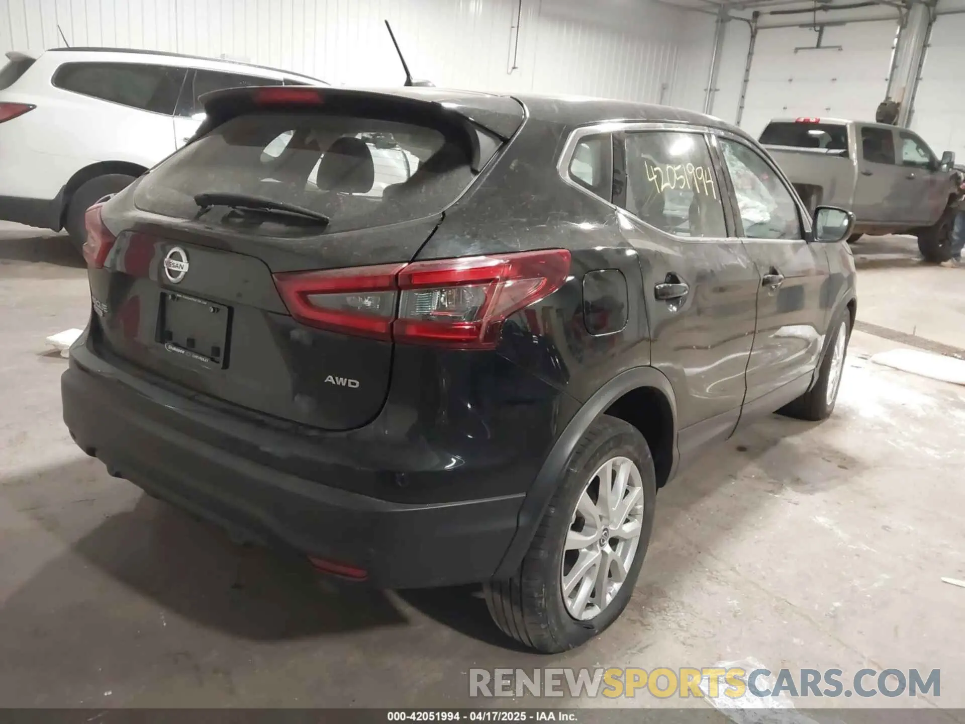 4 Photograph of a damaged car JN1BJ1AW8MW667323 NISSAN ROGUE SPORT 2021