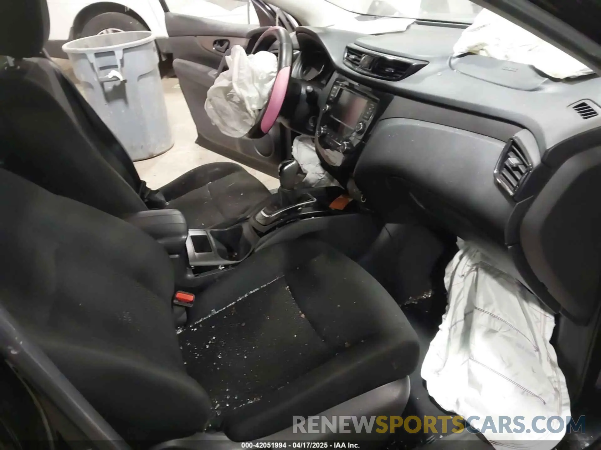 5 Photograph of a damaged car JN1BJ1AW8MW667323 NISSAN ROGUE SPORT 2021