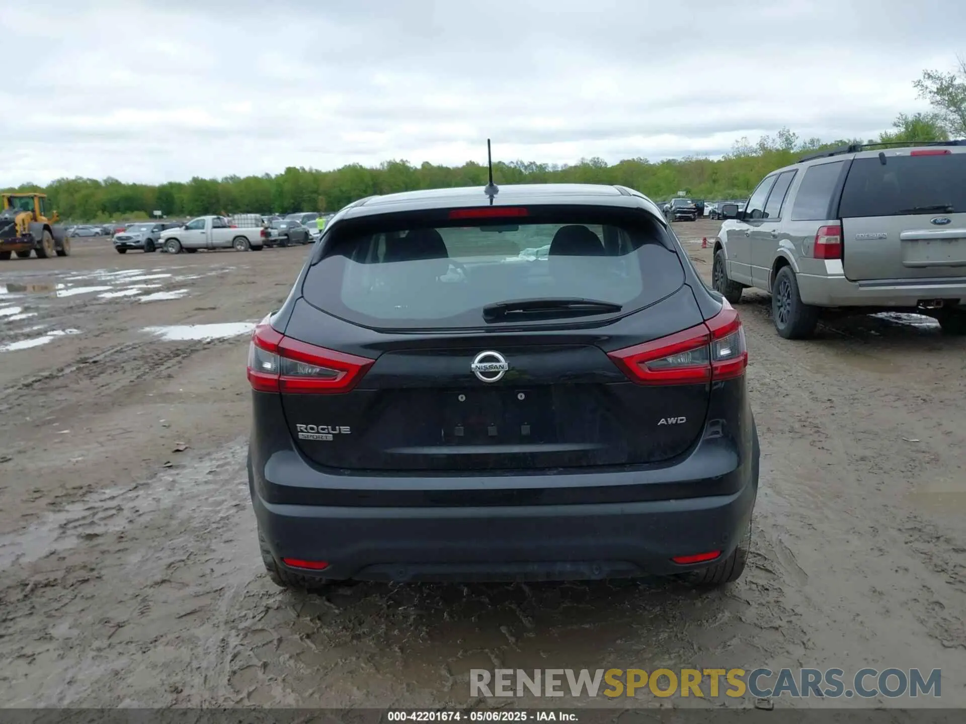 17 Photograph of a damaged car JN1BJ1AWXMW663869 NISSAN ROGUE SPORT 2021