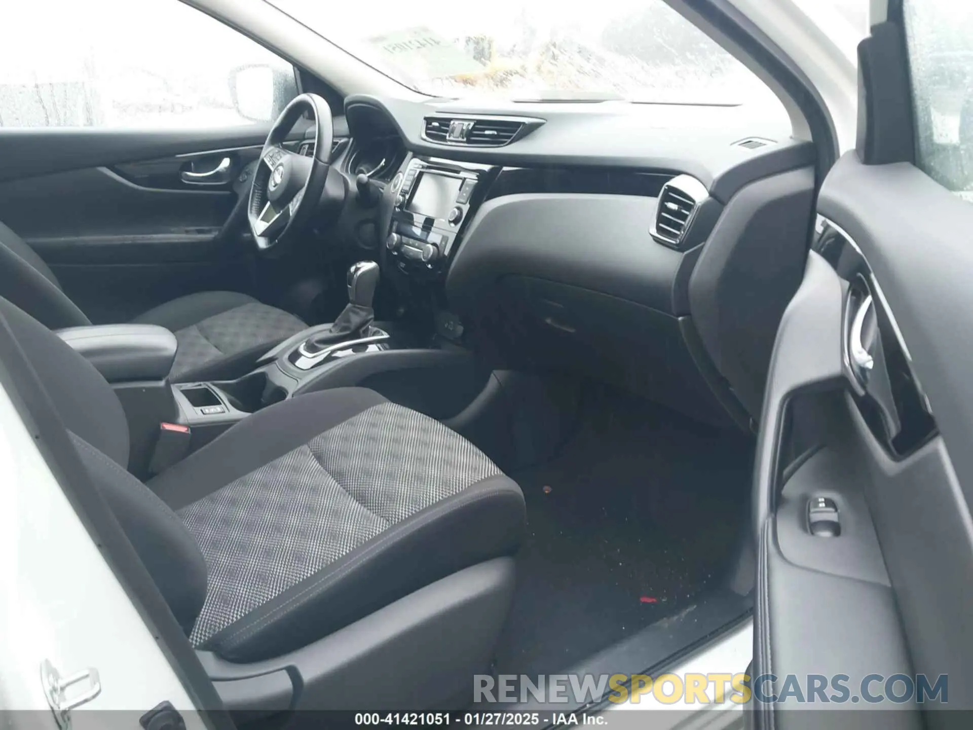 5 Photograph of a damaged car JN1BJ1BV2MW318714 NISSAN ROGUE SPORT 2021