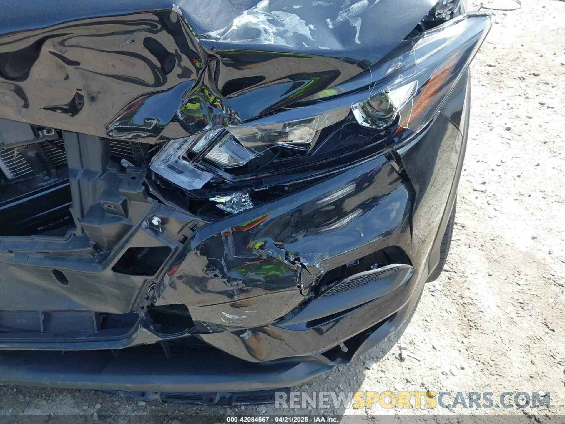 18 Photograph of a damaged car JN1BJ1BV5MW570859 NISSAN ROGUE SPORT 2021
