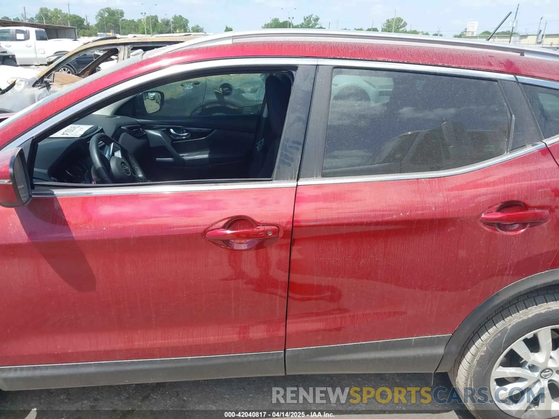 14 Photograph of a damaged car JN1BJ1BV8MW313551 NISSAN ROGUE SPORT 2021