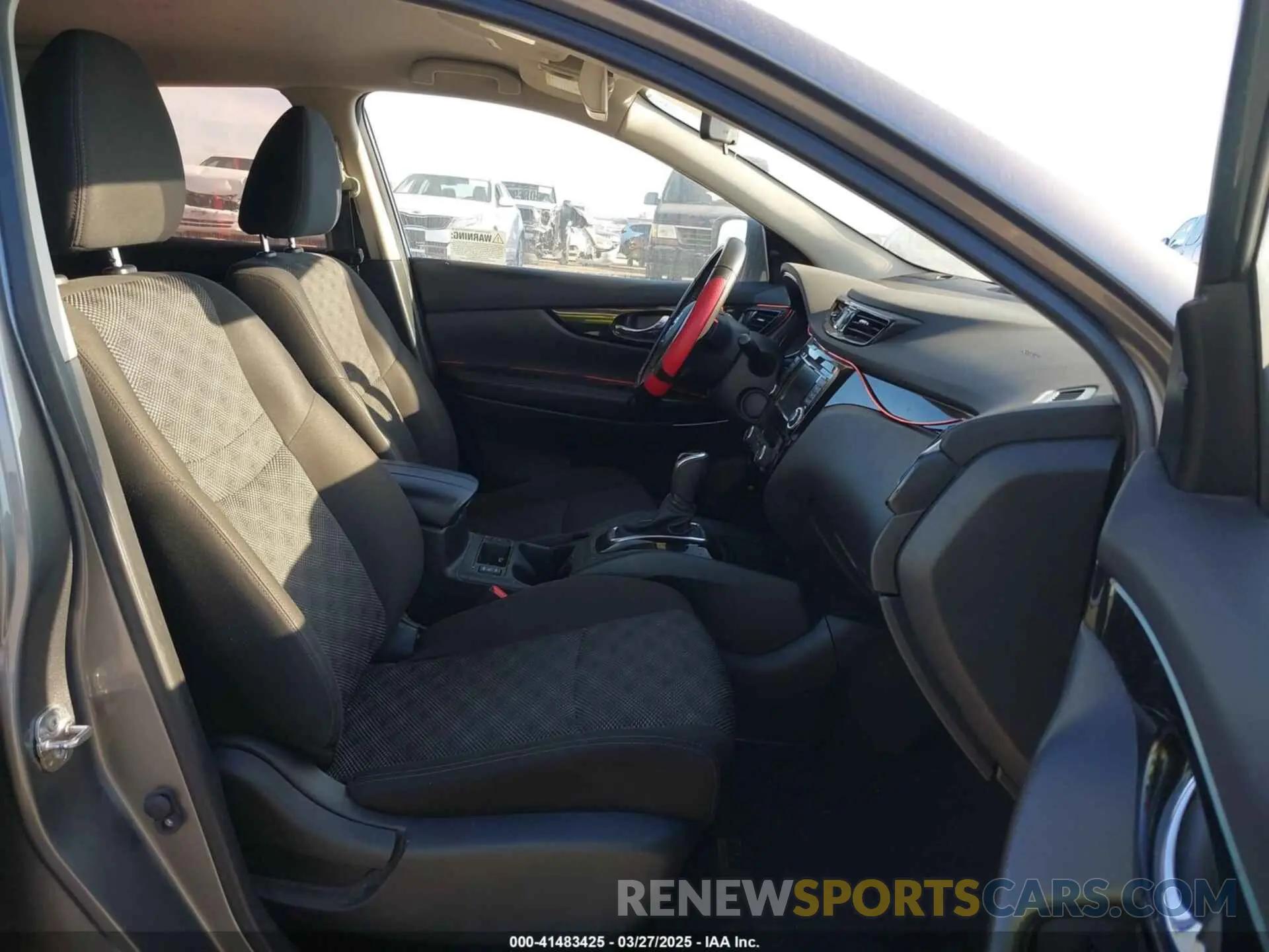 5 Photograph of a damaged car JN1BJ1BV8MW570676 NISSAN ROGUE SPORT 2021